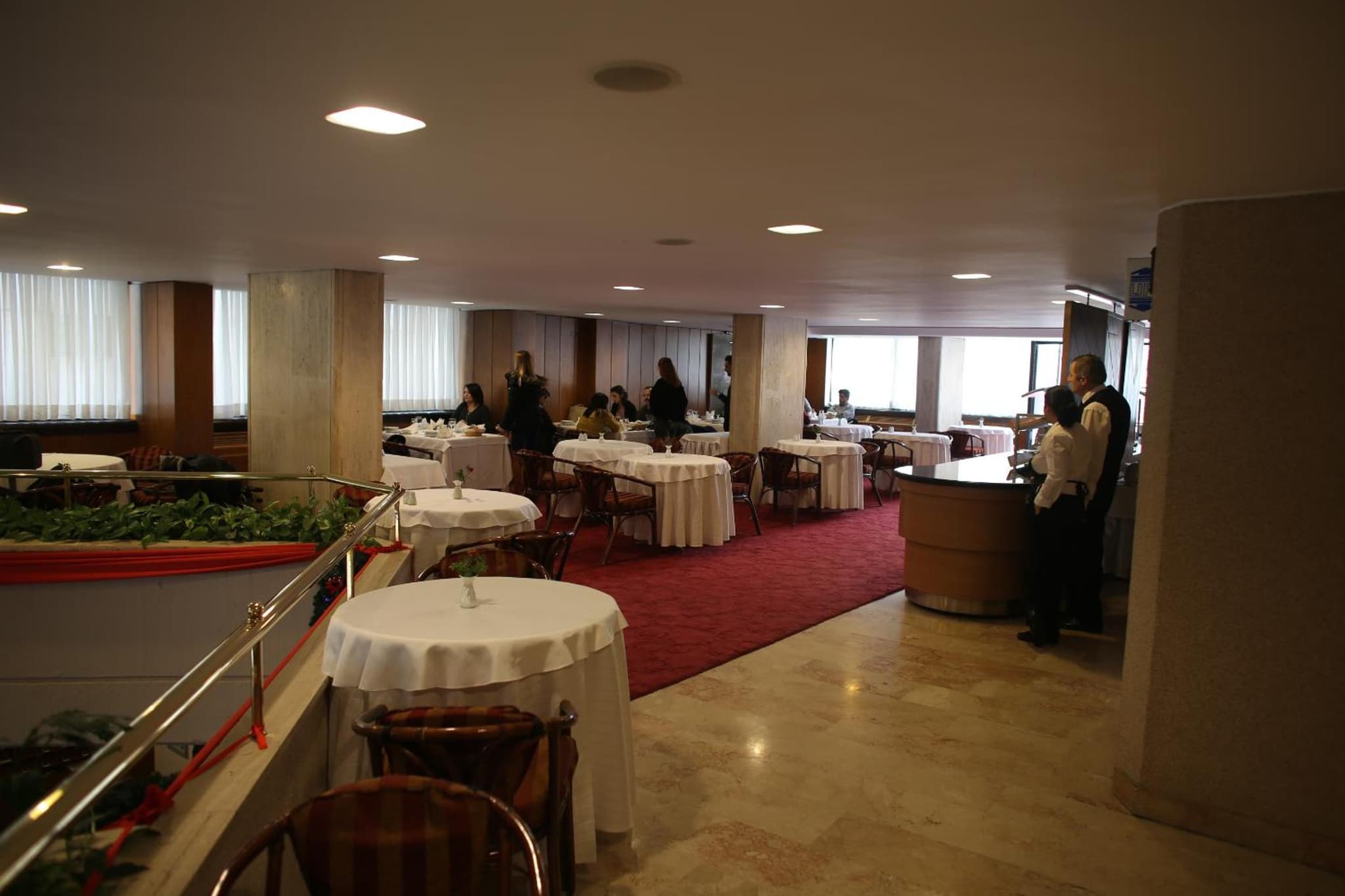 Hotel Best - Image 1