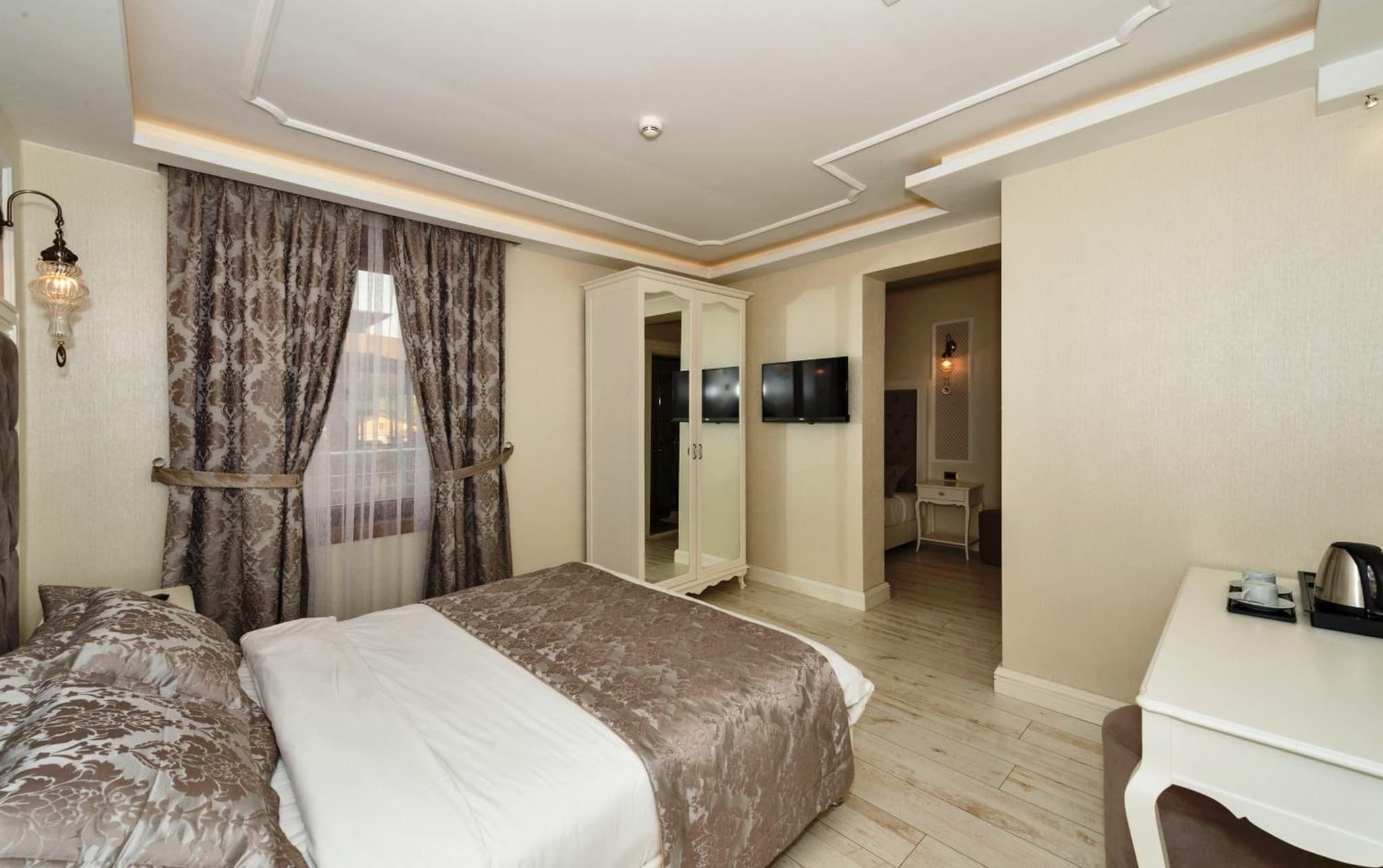 Zeynep Sultan Hotel - Image 3