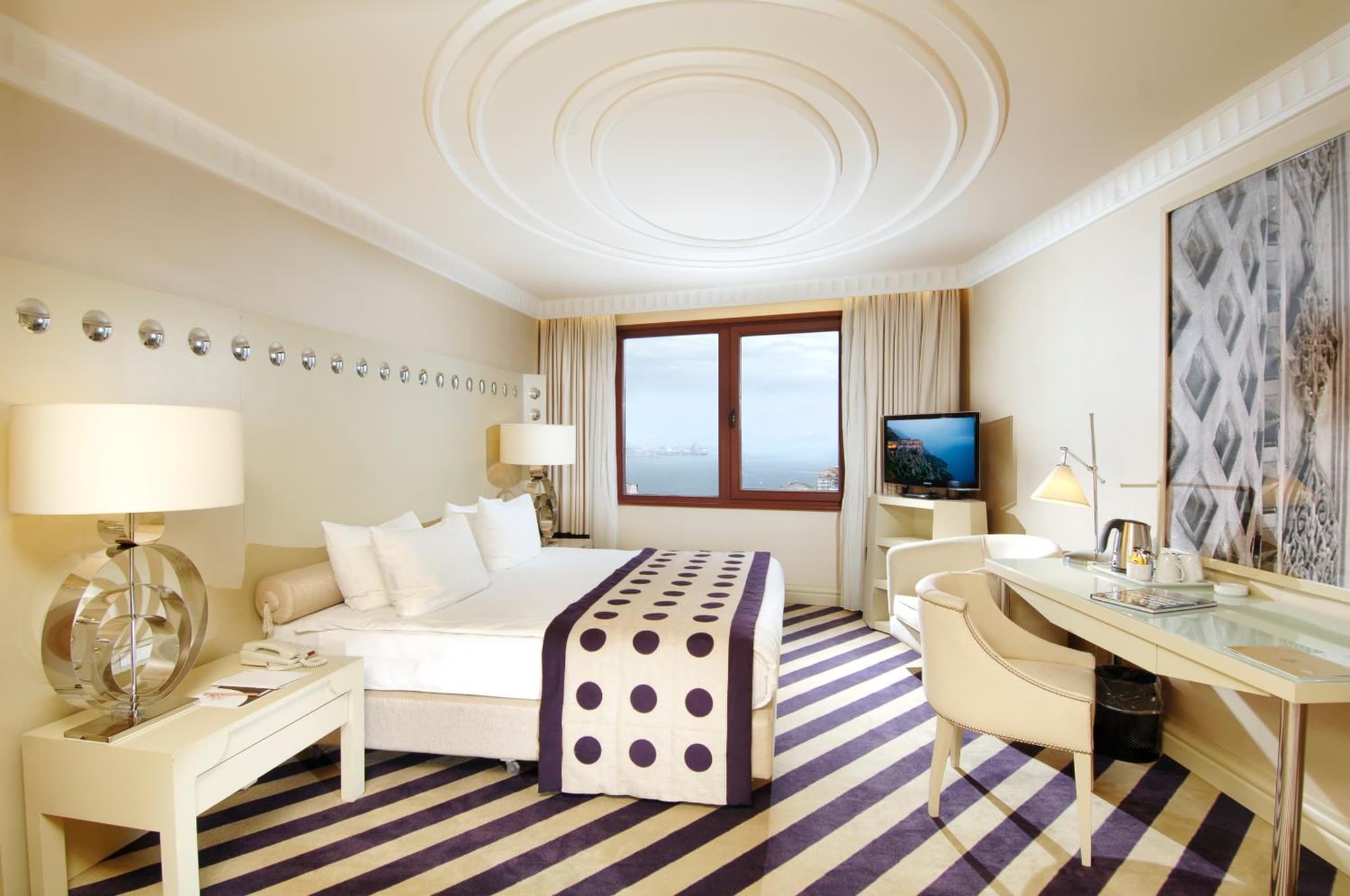 Taxim Hill Hotel - Image 1