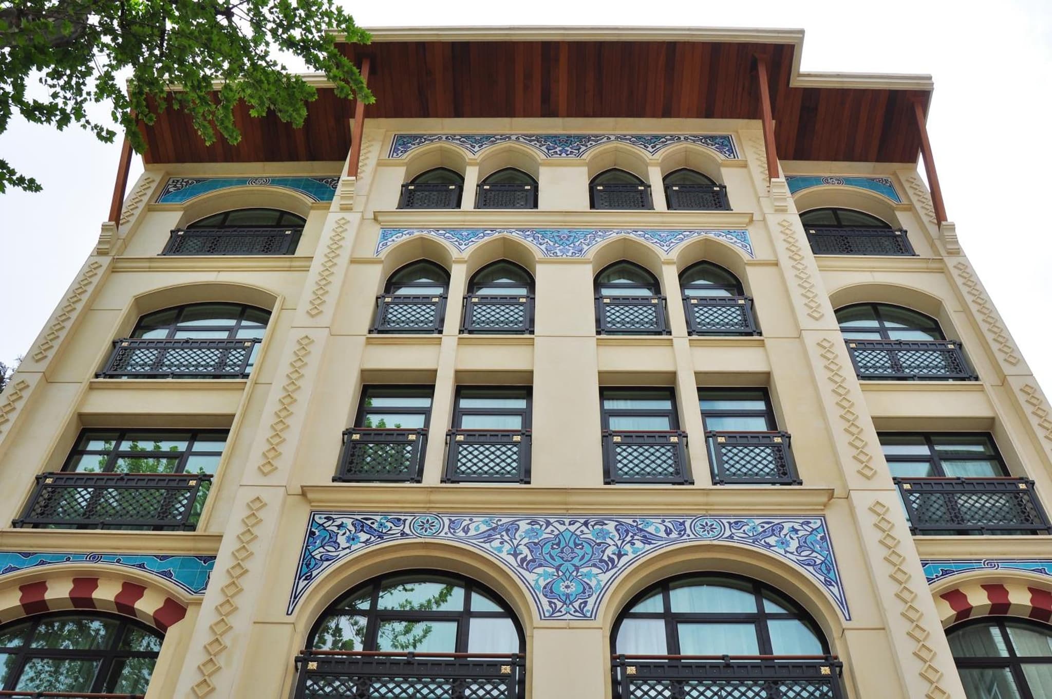 Neorion Otel - Özel Sınıf - Image 1
