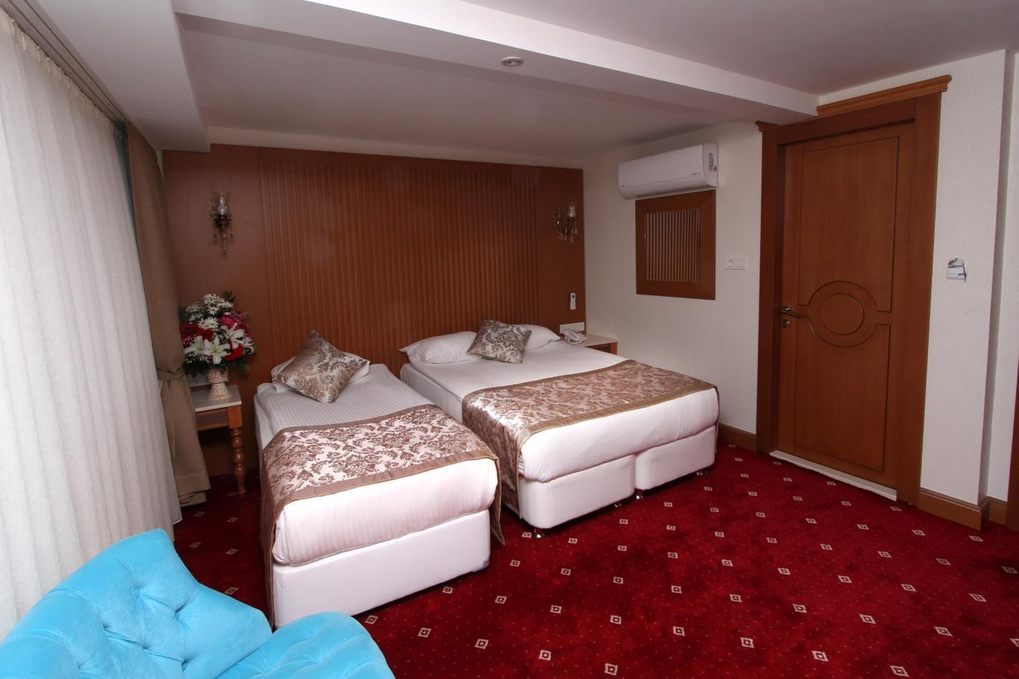 Tilia Hotel - Image 2