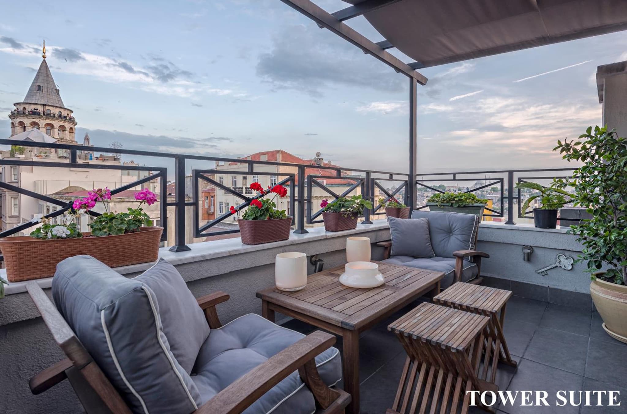 Louis Appartements Galata - Image 4