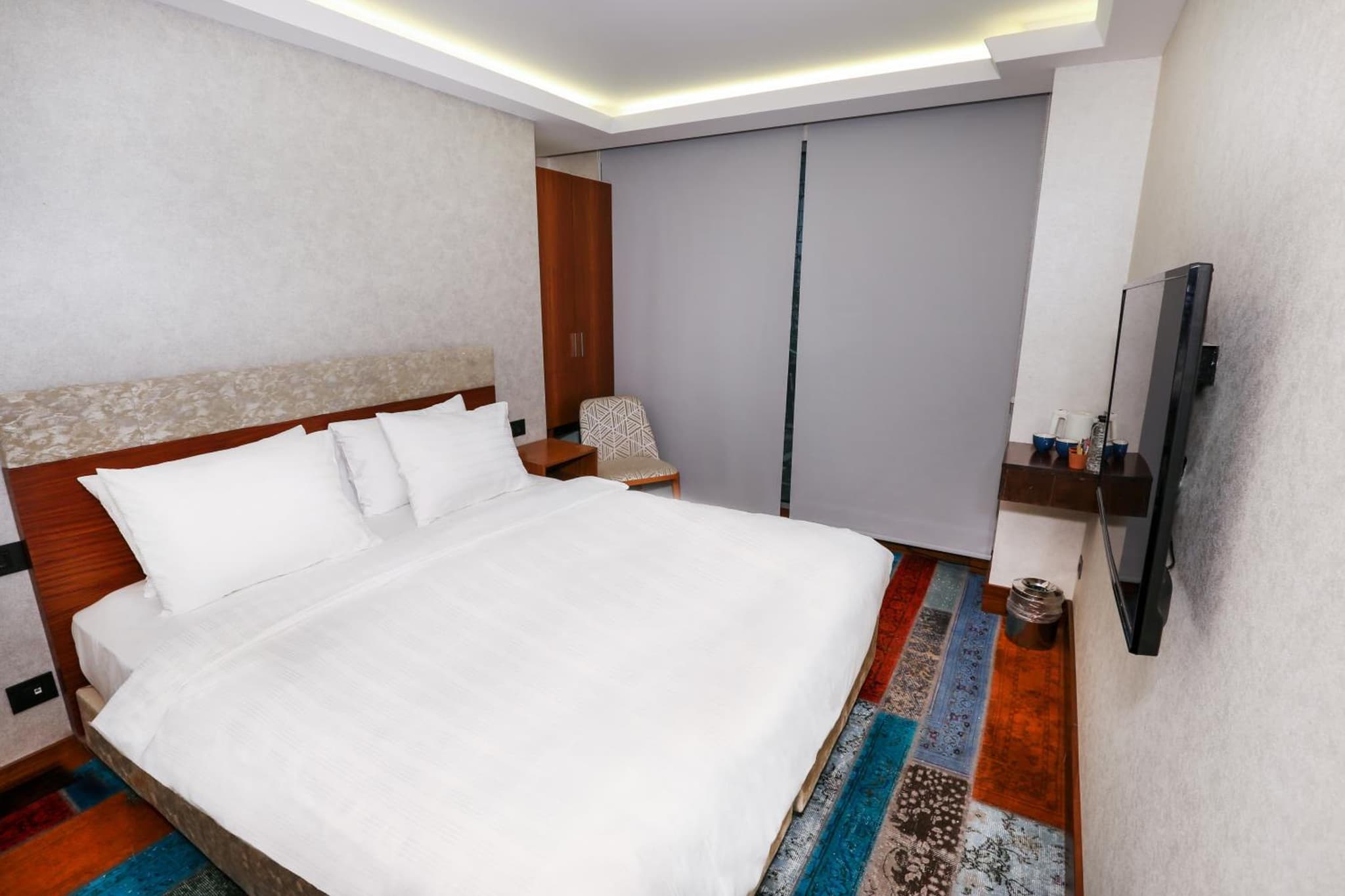 Discovery Otel - Image 1