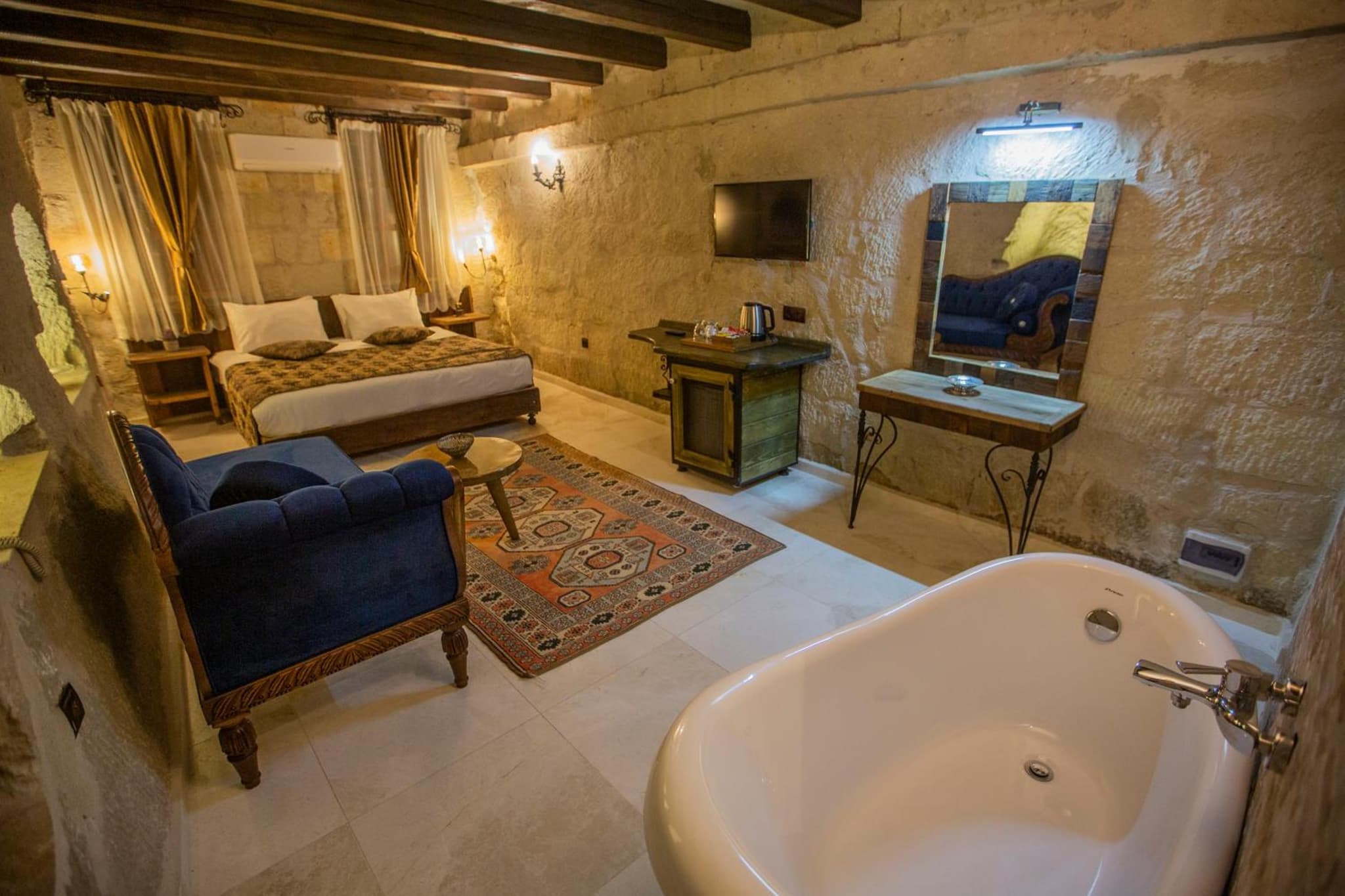 Divan Cave House - Image 3