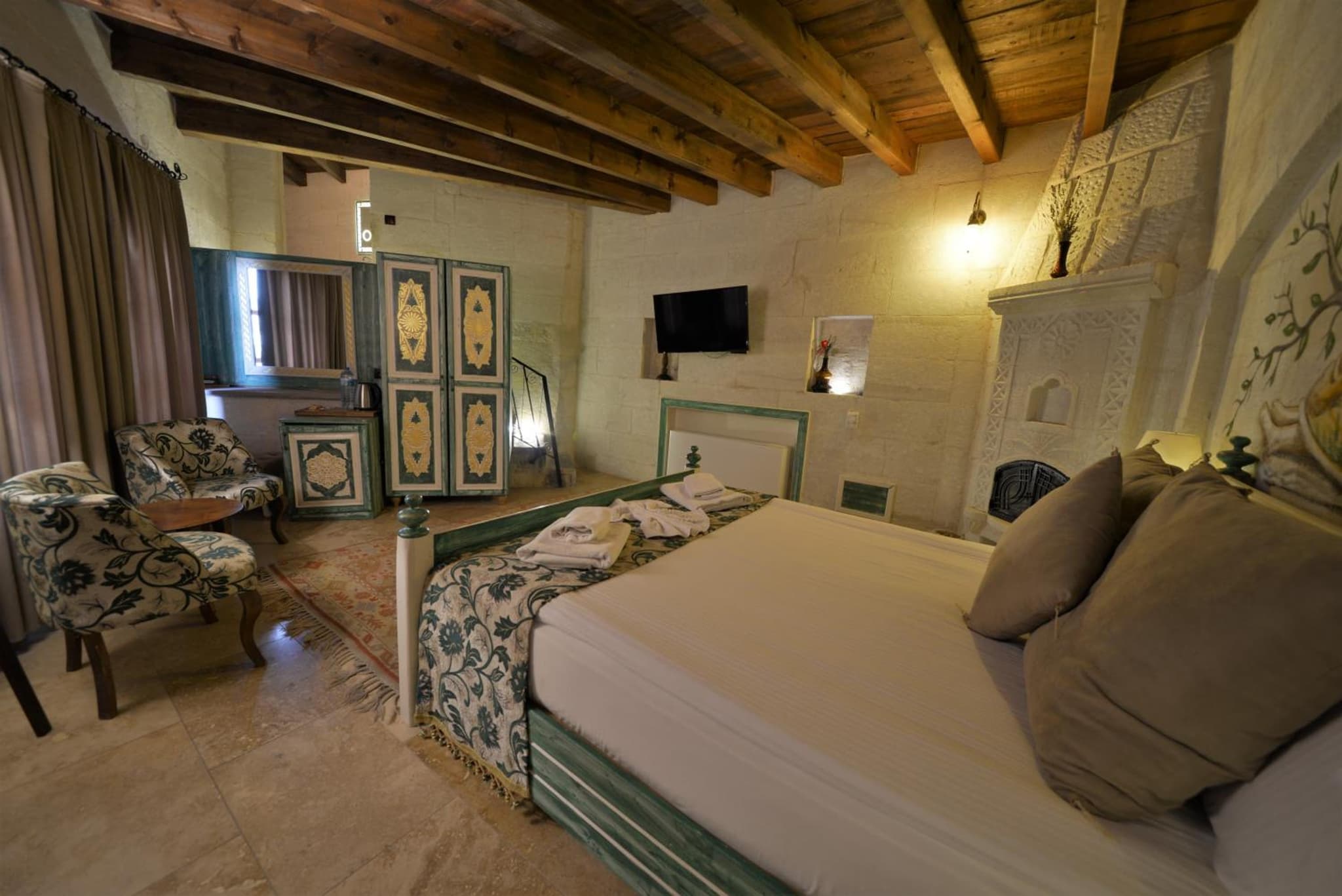 Caftan Cave Suites - Image 4