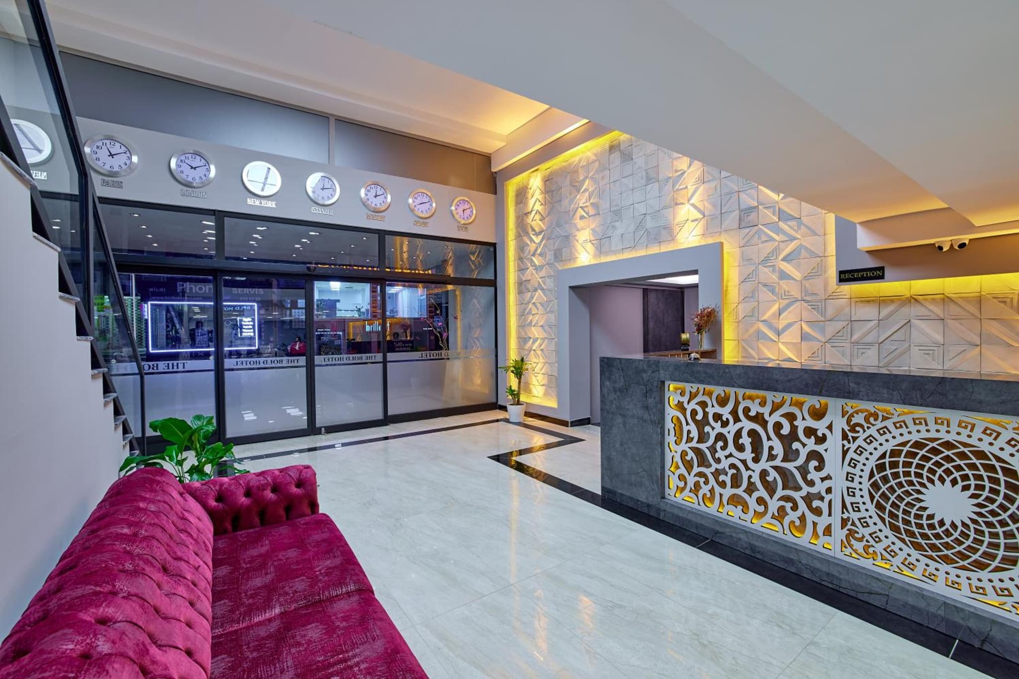 The Bold Otel - Image 2