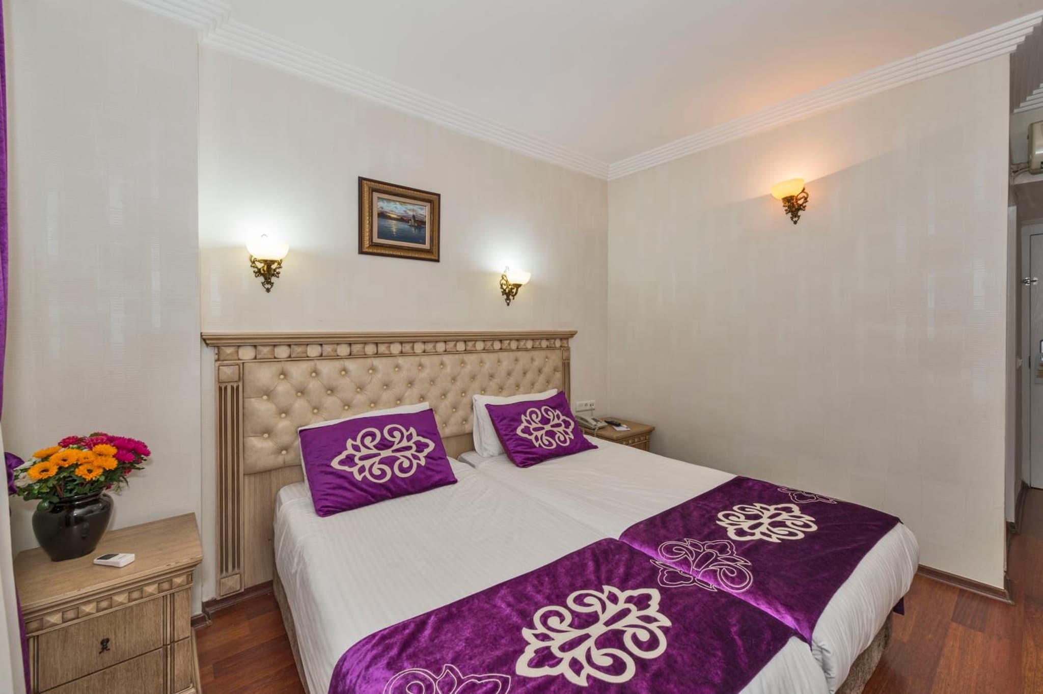 Istanbul Holiday Hotel - Image 3