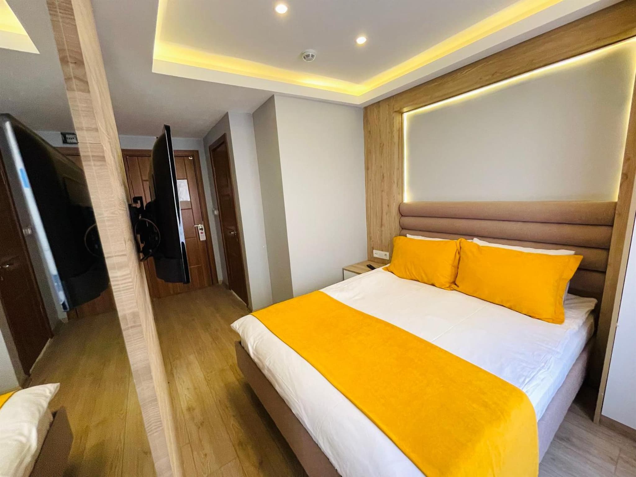 Zem Hotel - Image 2