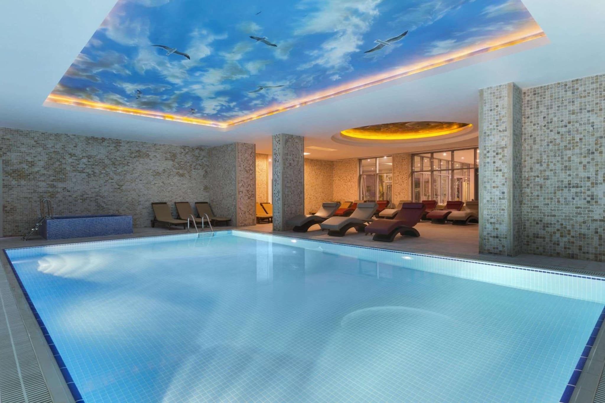 Ramada Plaza by Wyndham İstanbul Ataköy - Image 2