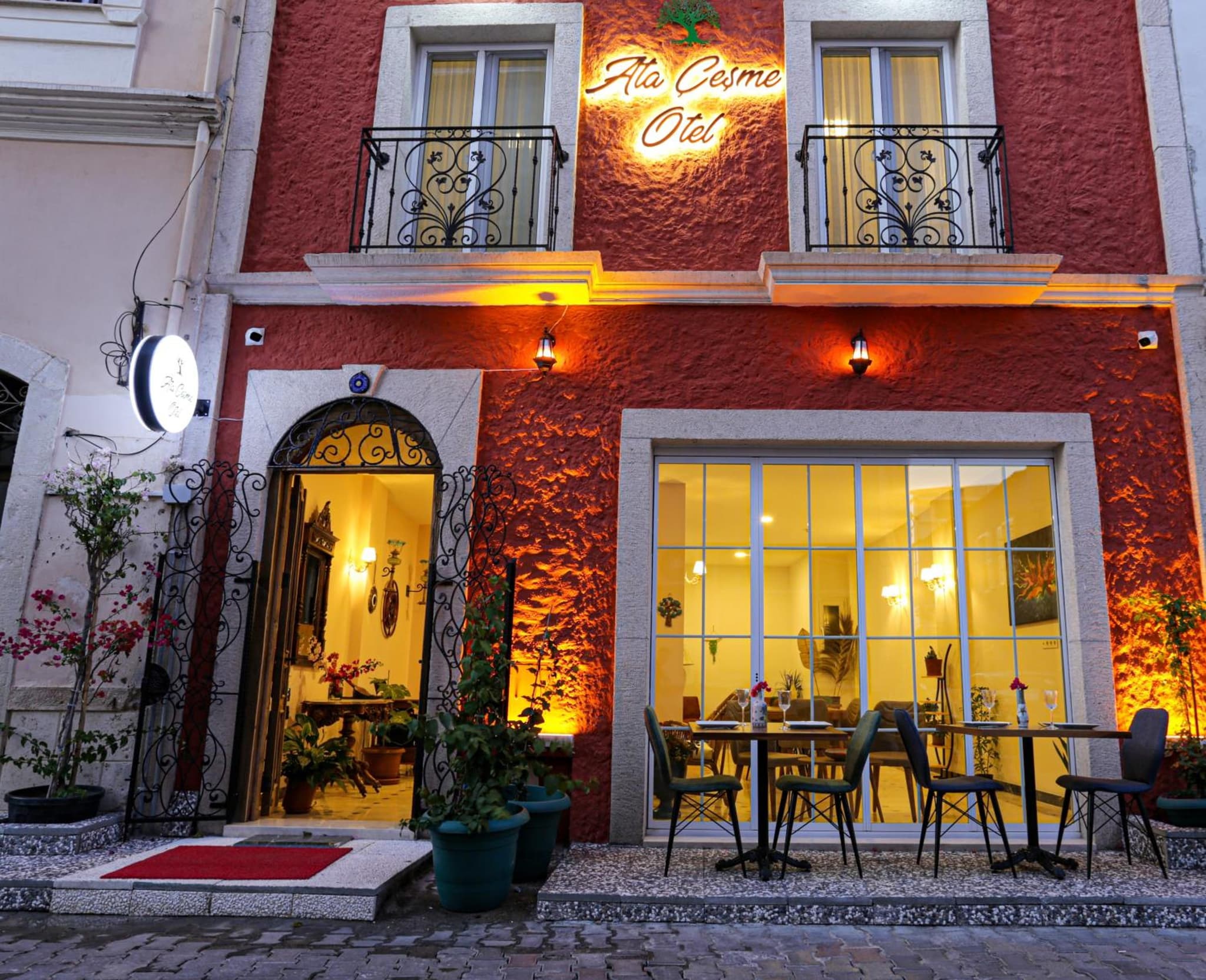 AtaÇesme Otel - Image 1