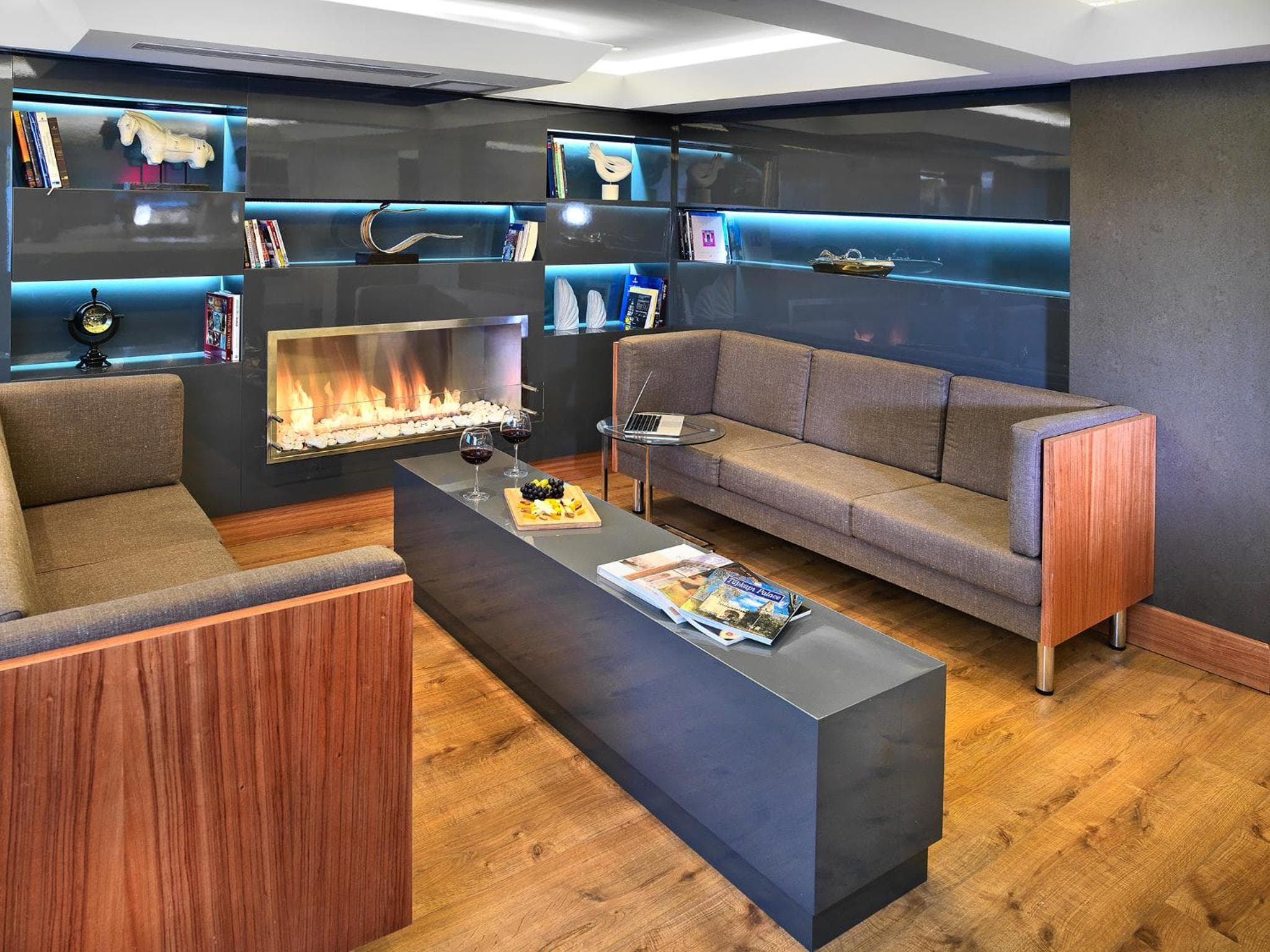 Misa Otel - Image 2