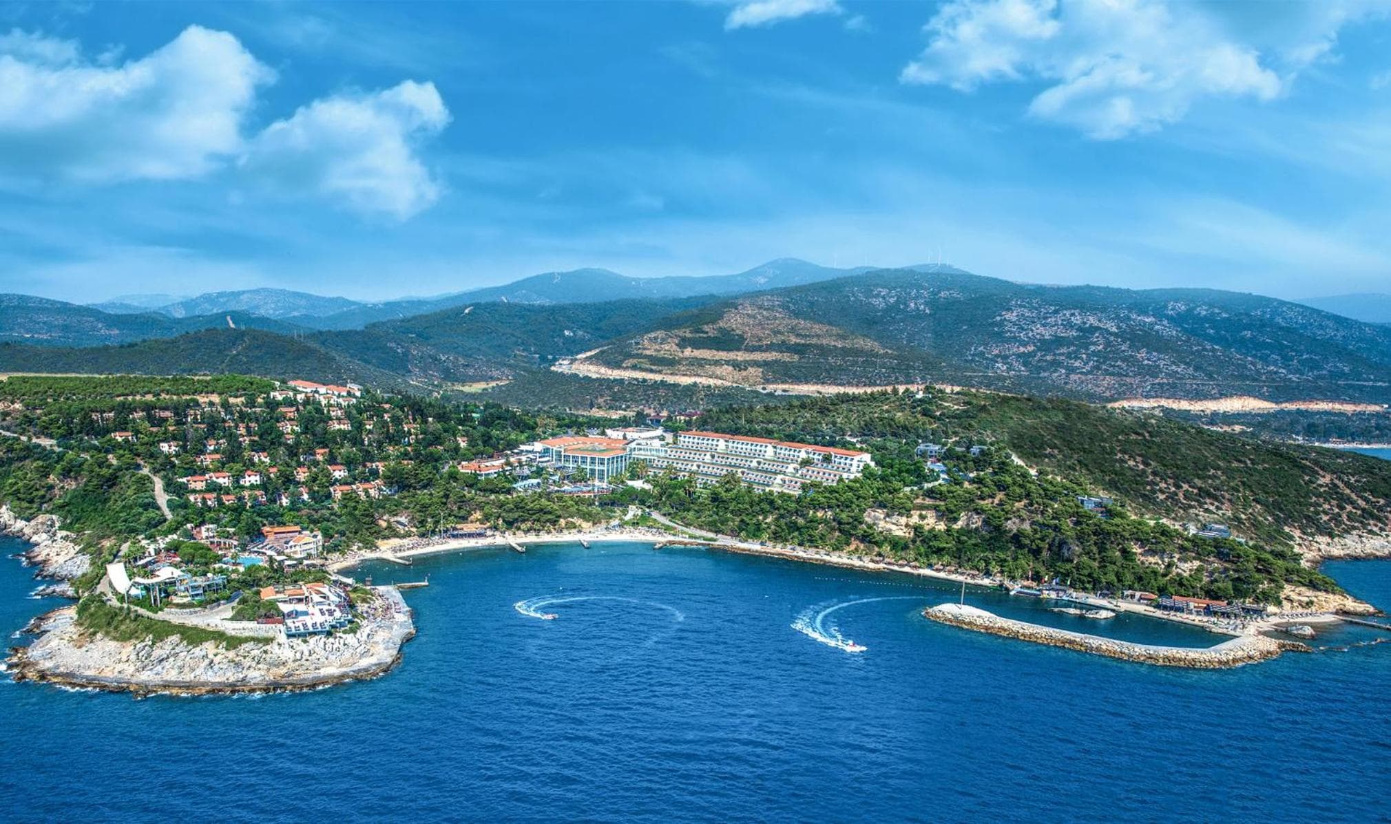 Pine Bay Holiday Resort - Image 1