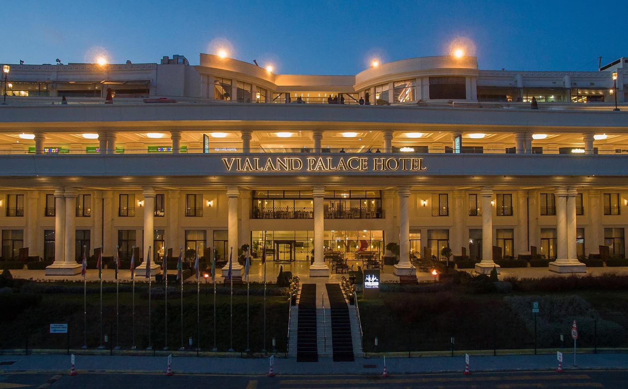 Vialand Palace Otel - Image 3
