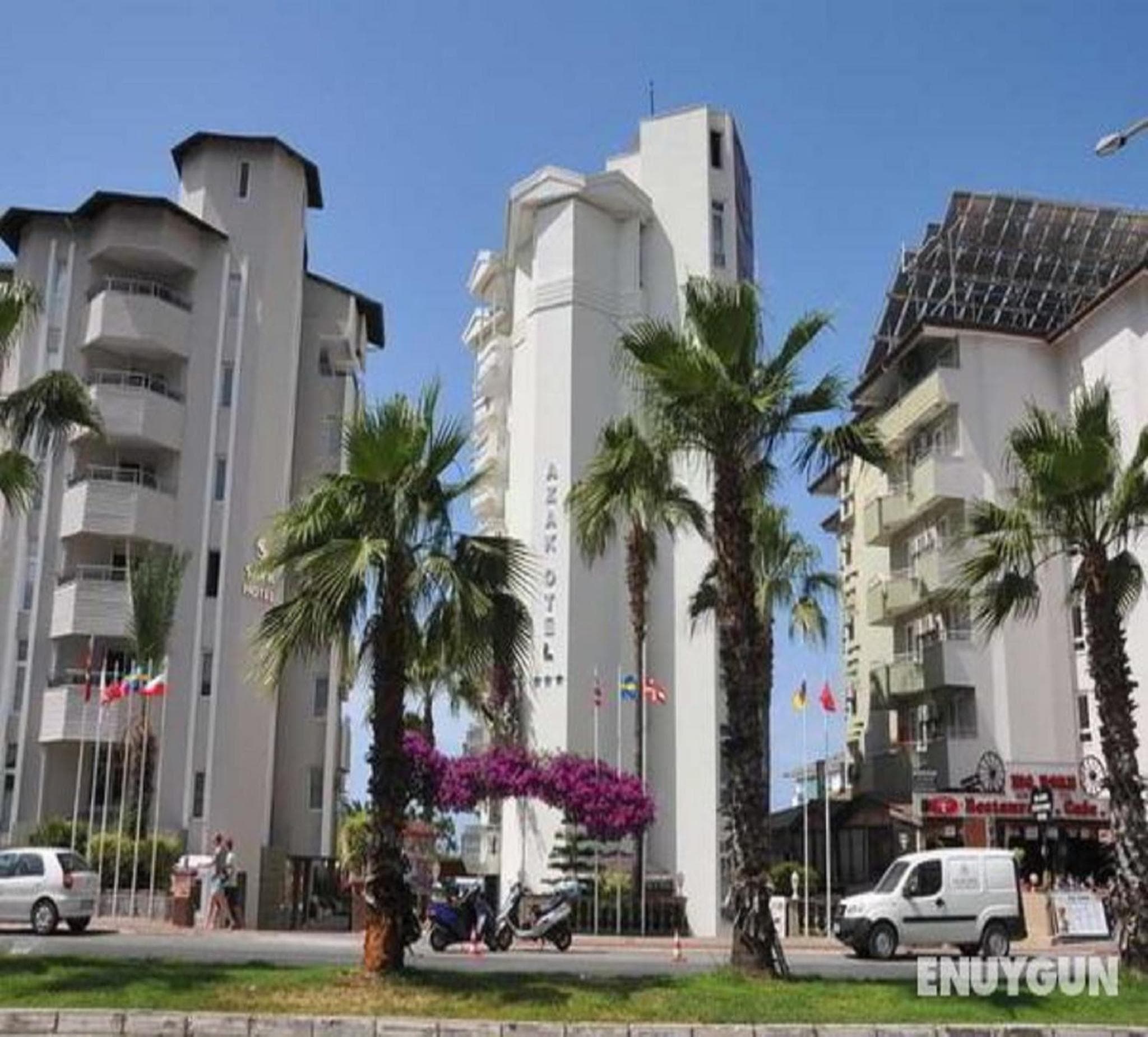 Azak Hotel - Image 1