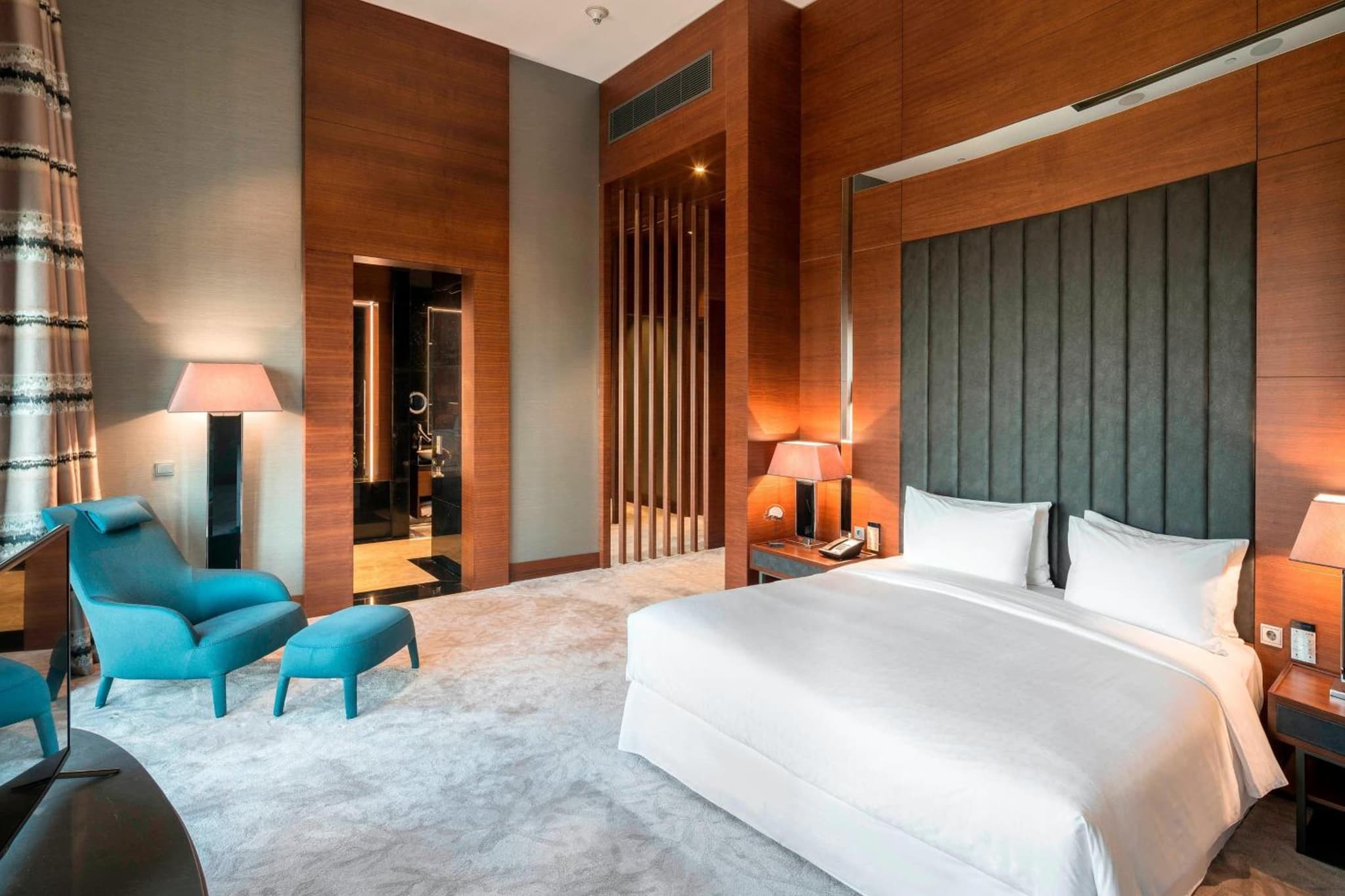 Sheraton Grand İstanbul Atasehir - Image 2