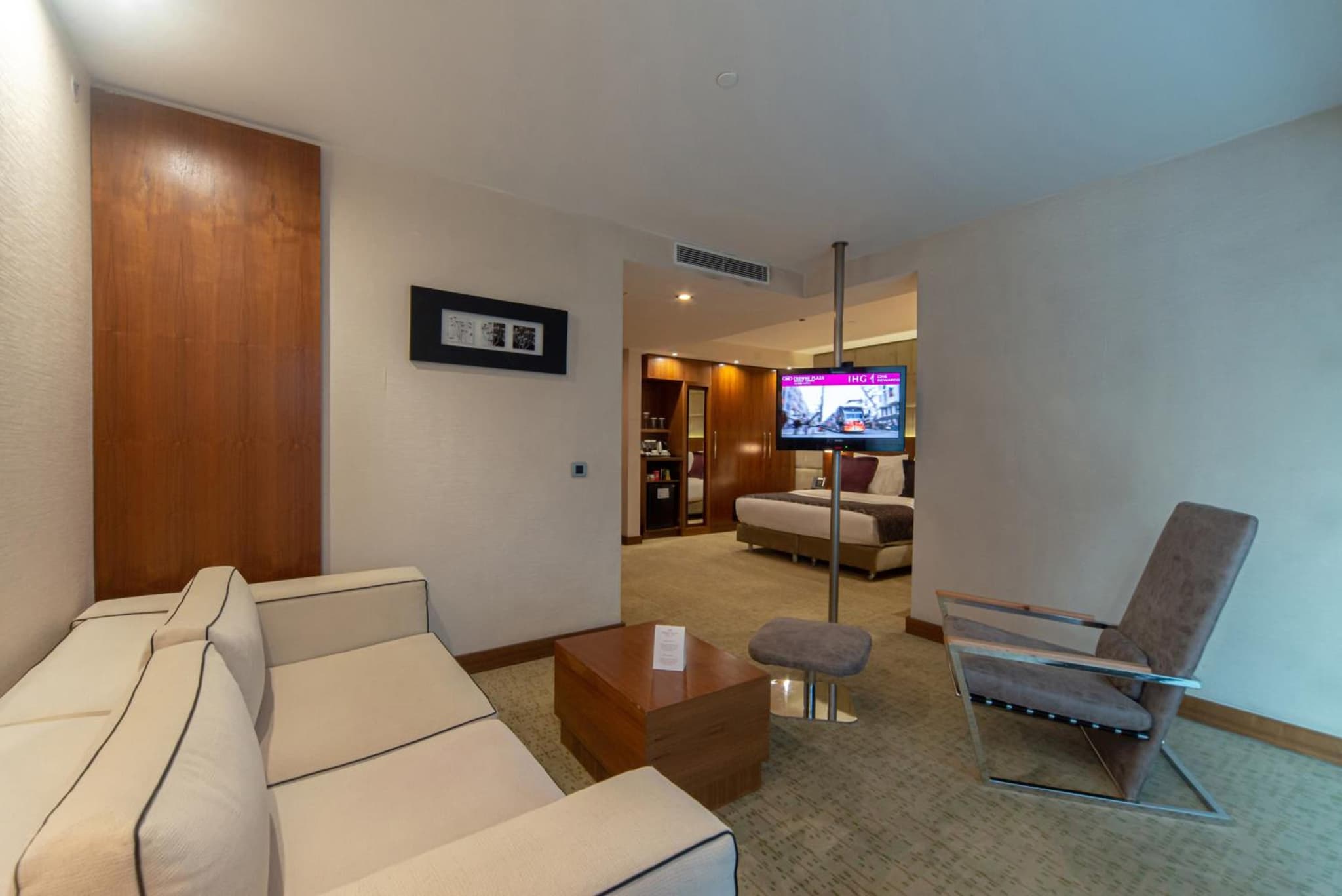 Crowne Plaza Istanbul Harbiye, an IHG Hotel - Image 3