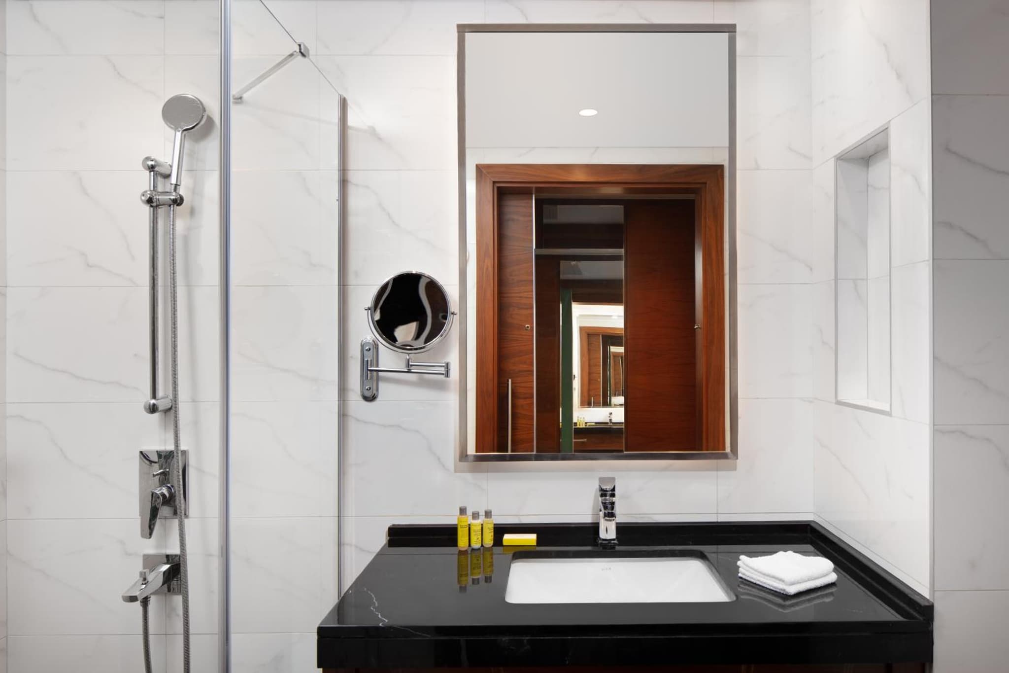 Delta Hotels by Marriott İstanbul Levent - Image 3