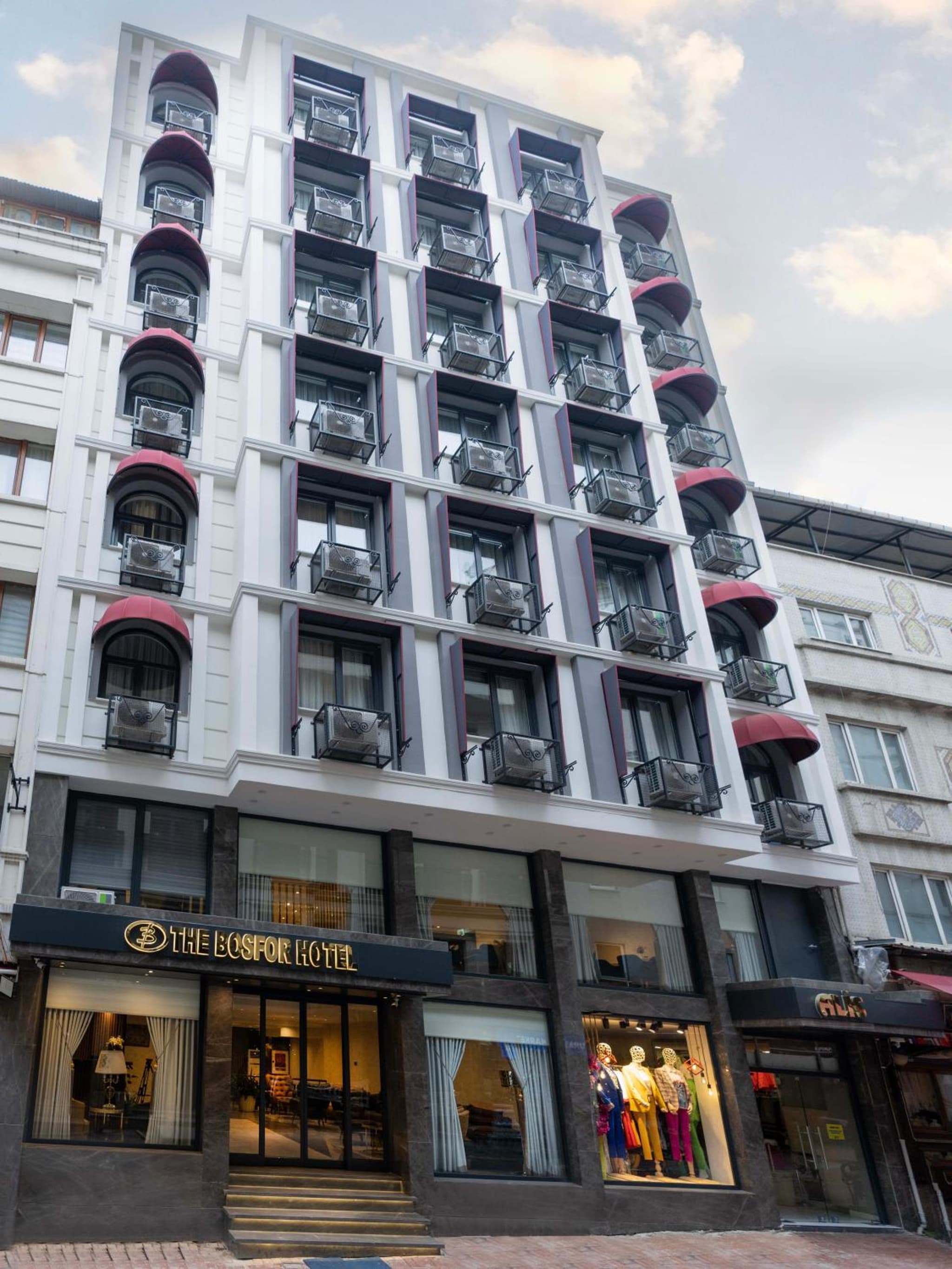 THE BOSFOR OTEL - Image 1