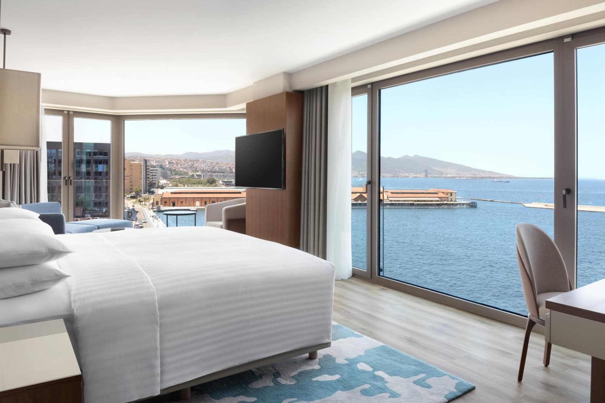 Izmir Marriott Otel - Image 2