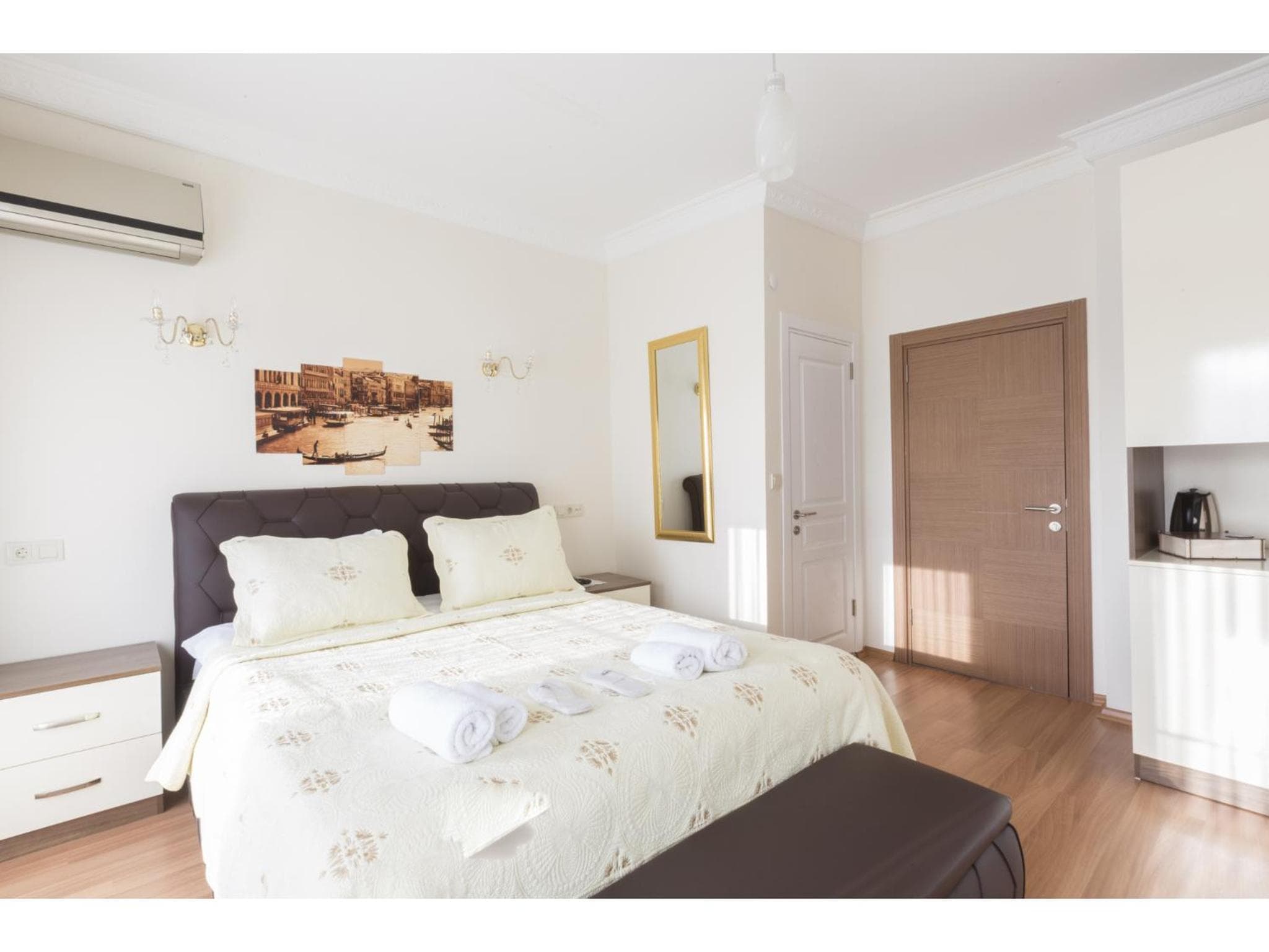 Zendy Suite Otel - Image 1