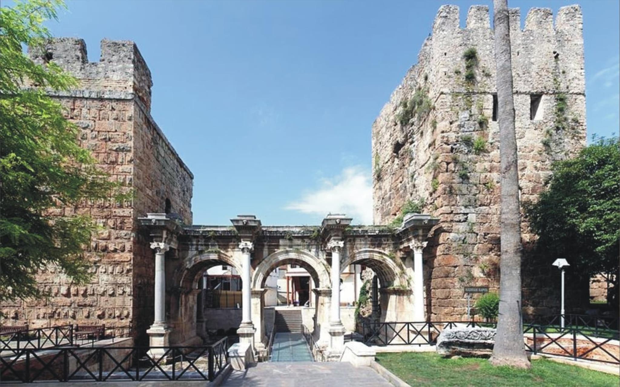 Hadrian Gate Hotel - Image 1