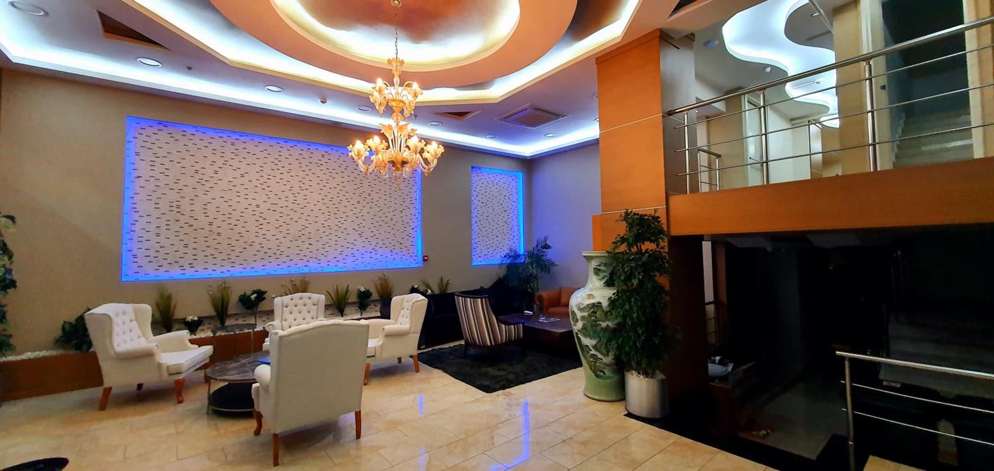 Bulvar Hotel - Image 4