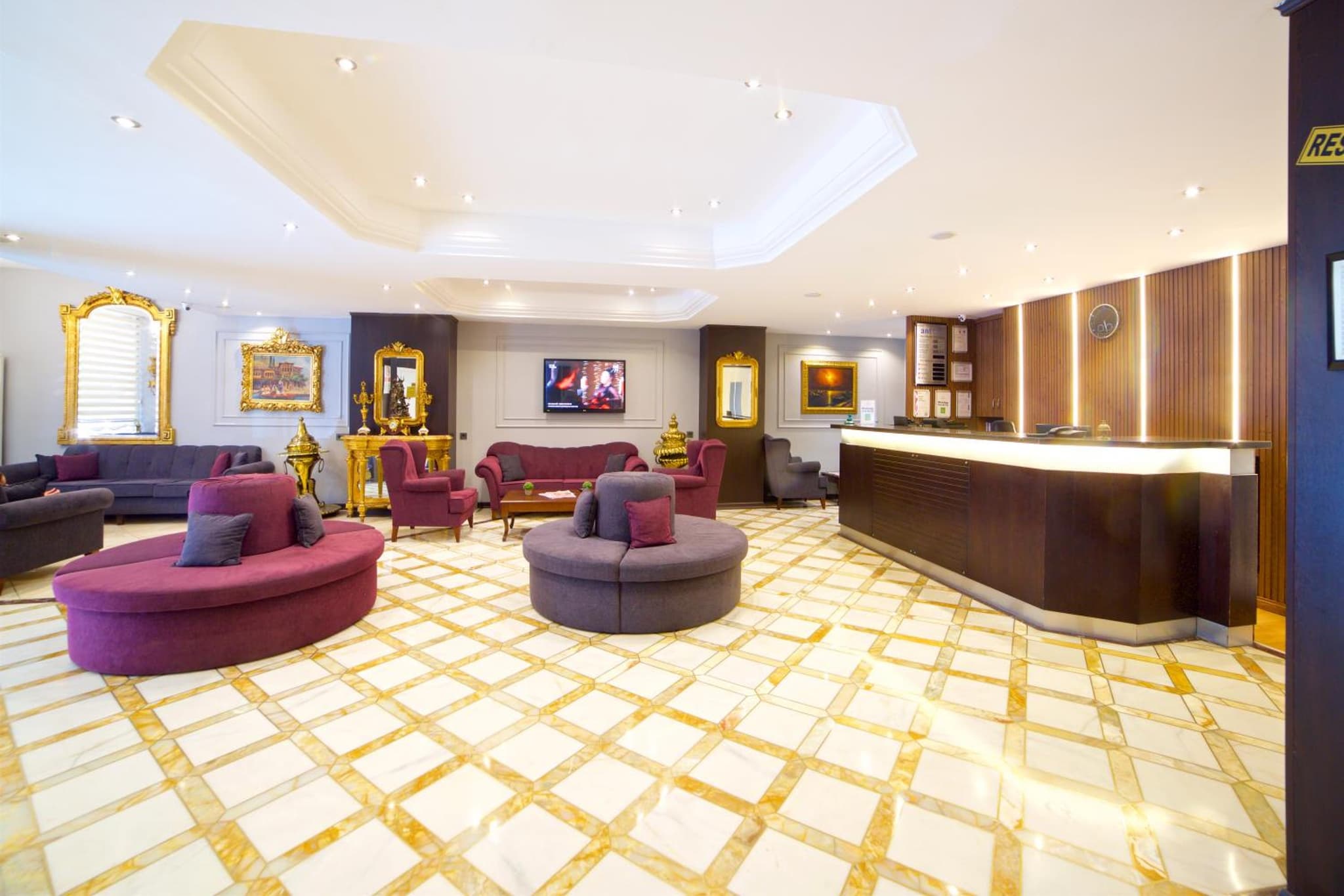 Grand Ant Otel - Image 2