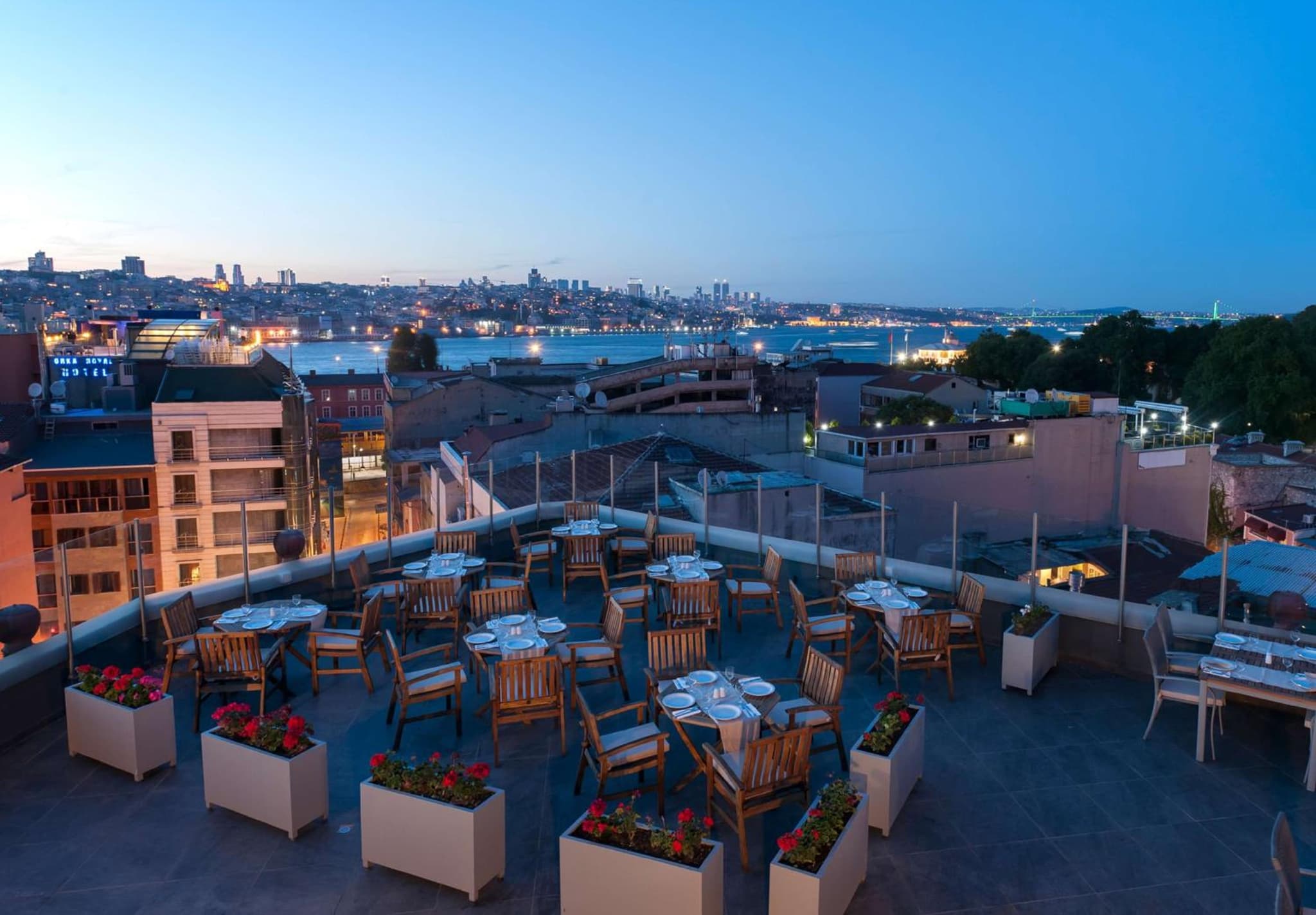 DoubleTree by Hilton Istanbul - Sirkeci - Image 3