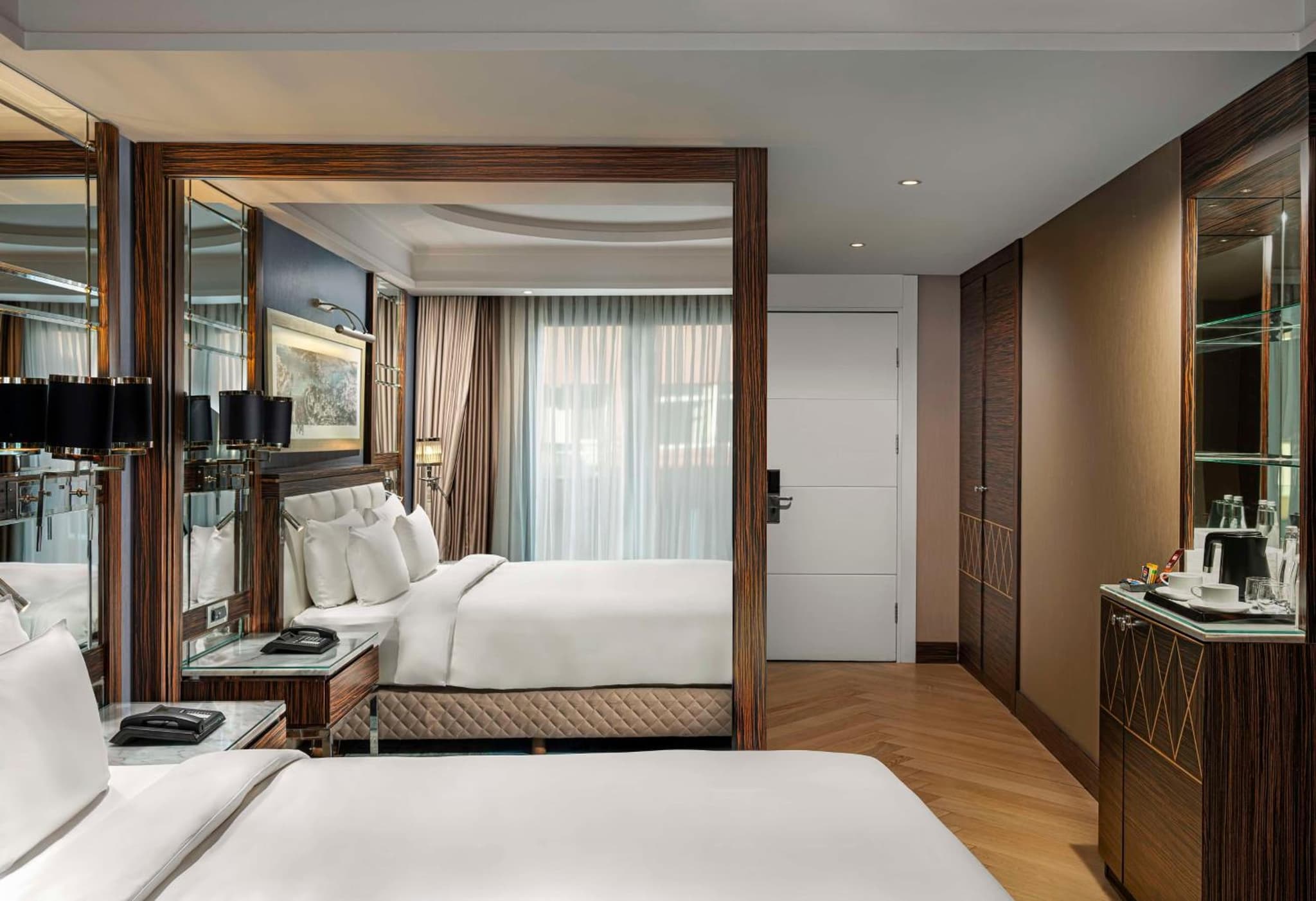 Radisson Blu Hotel Istanbul Pera - Image 4