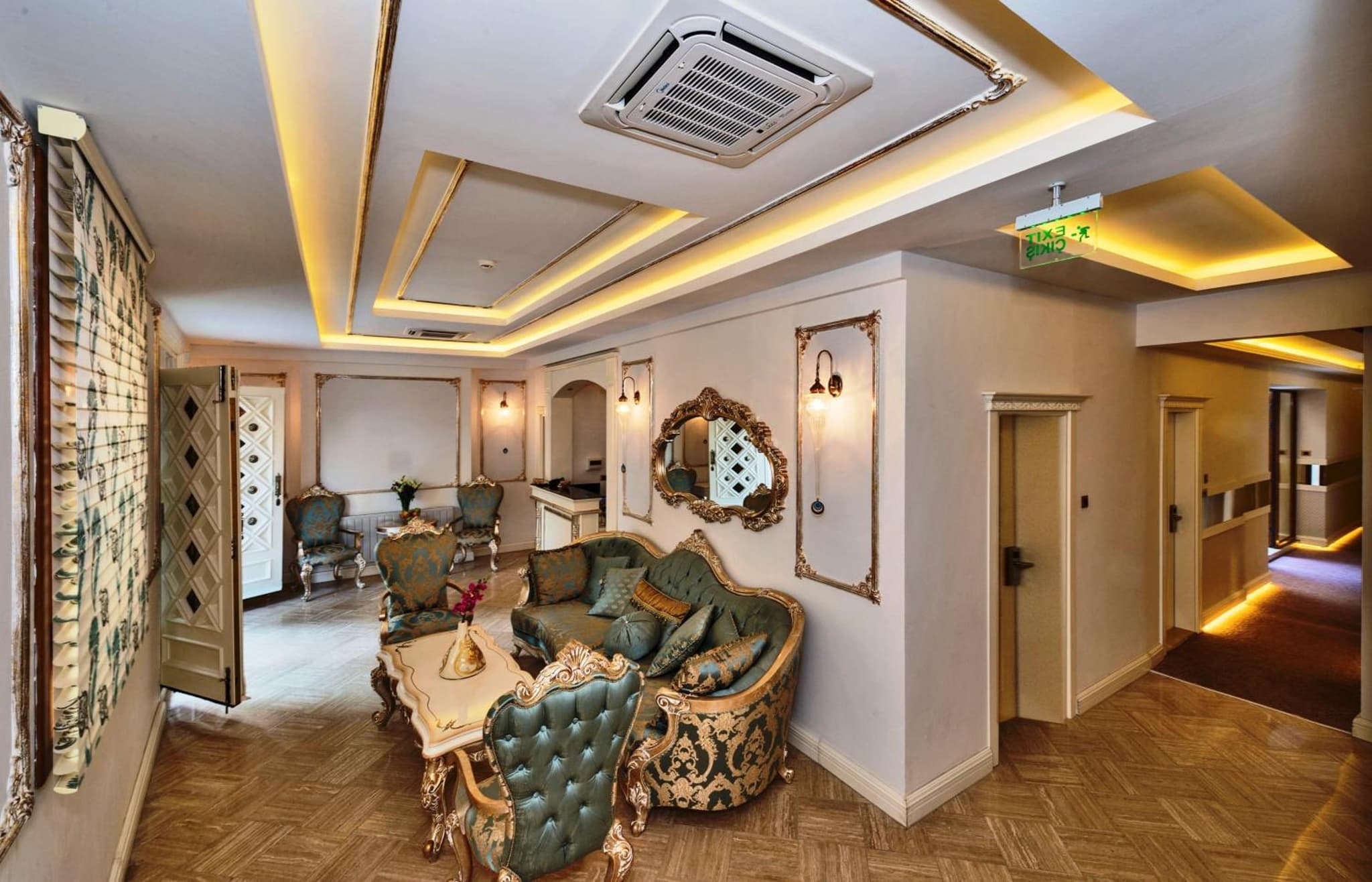 Zeynep Sultan Hotel - Image 4