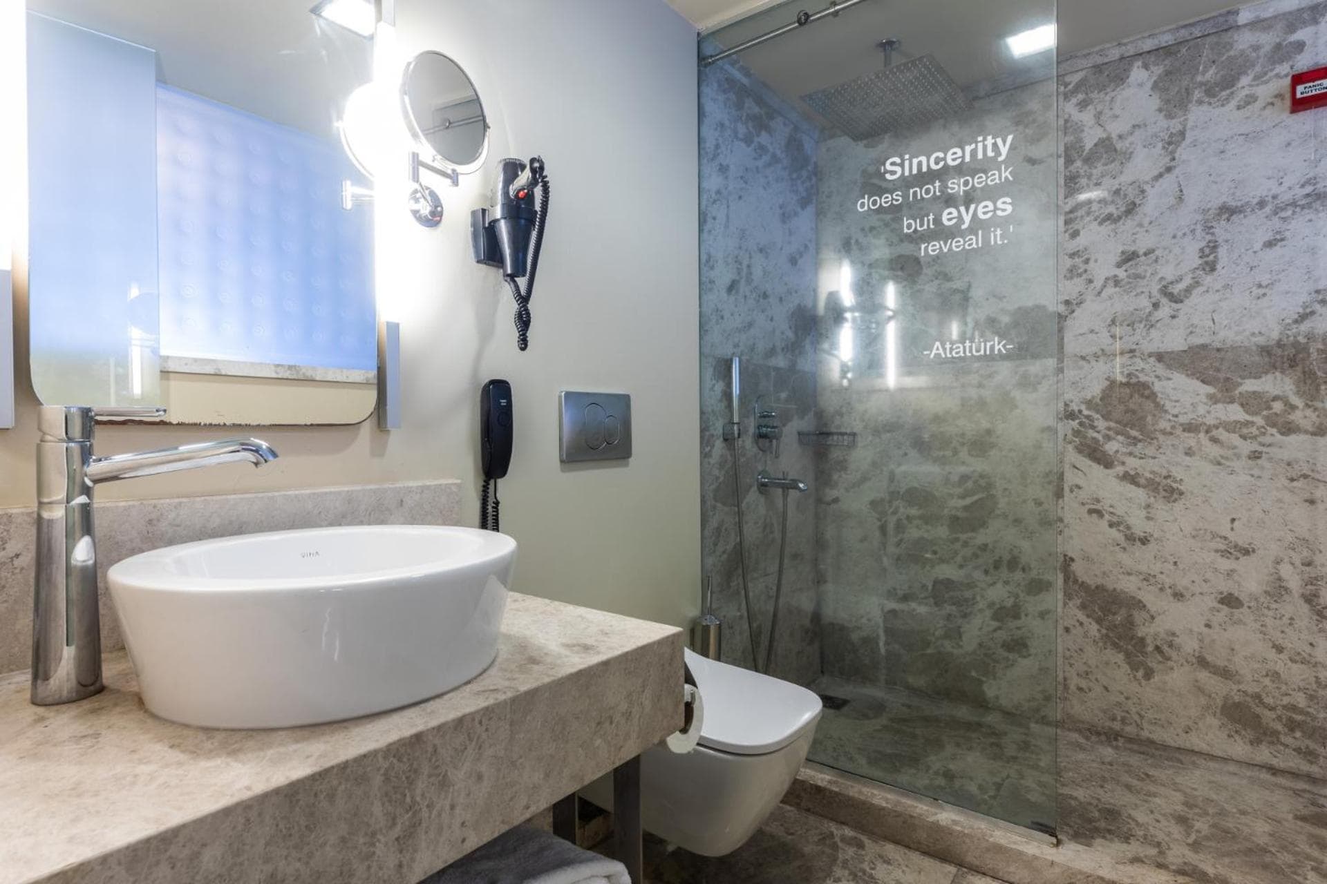Ramada By Wyndham Istanbul Pera Taksim - Image 3