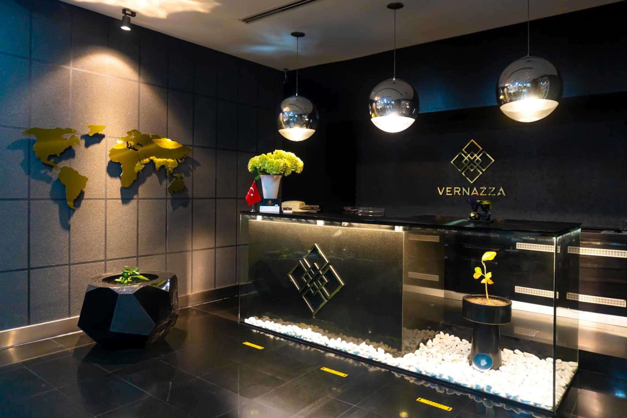 Vernazza Suites - Image 3
