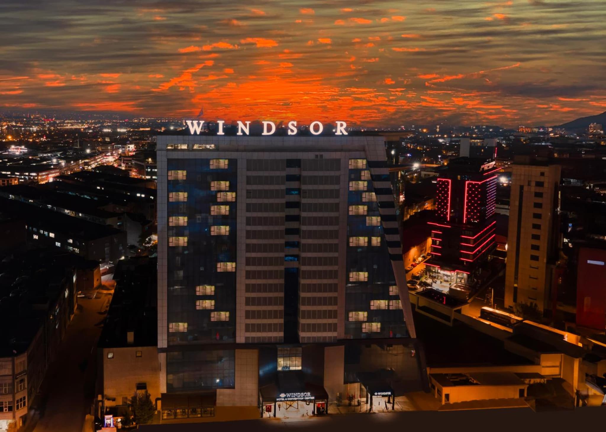 Windsor Hotel & Convention Center Istanbul - Image 1