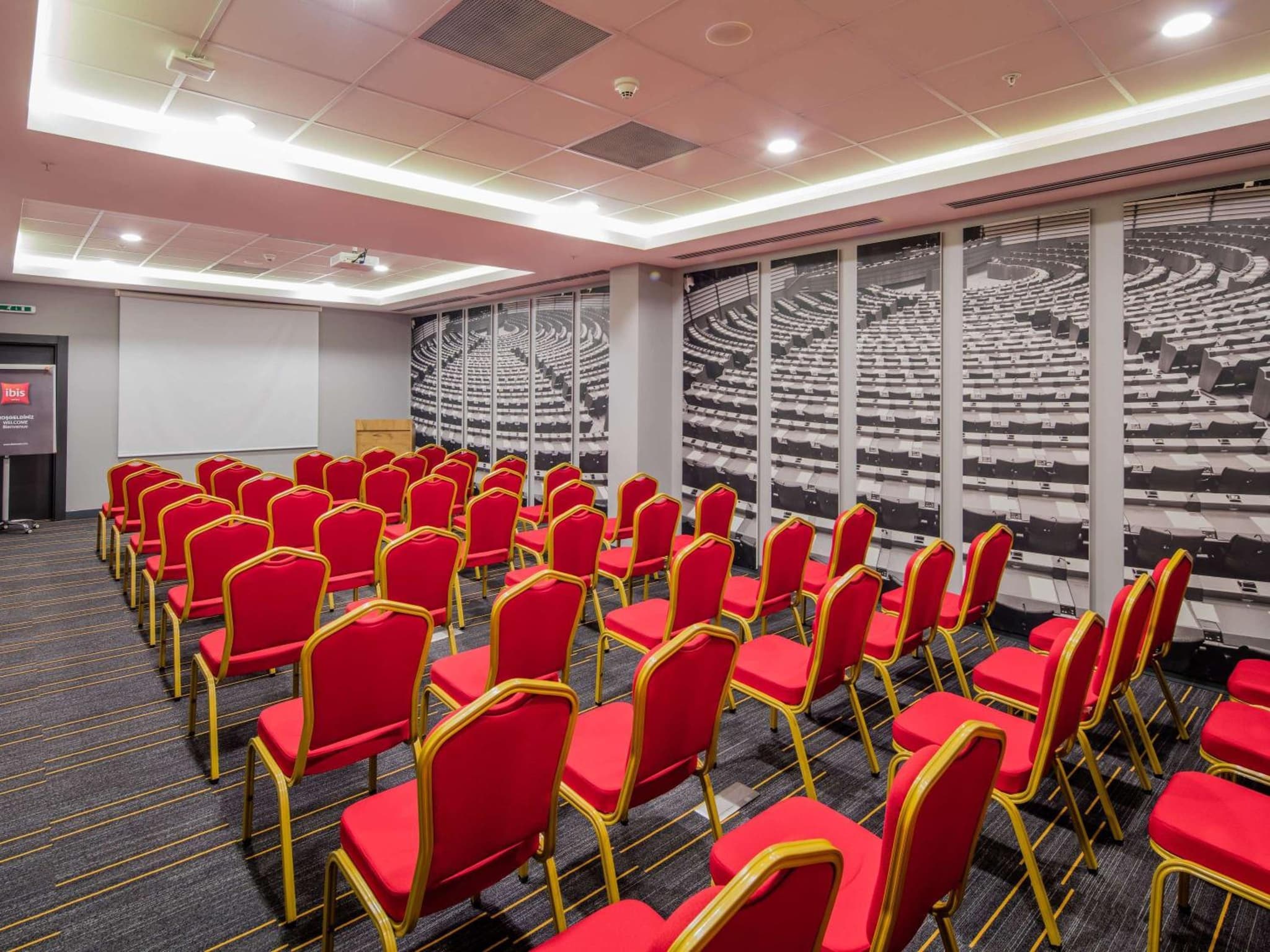 Ibis İstanbul West - Image 2
