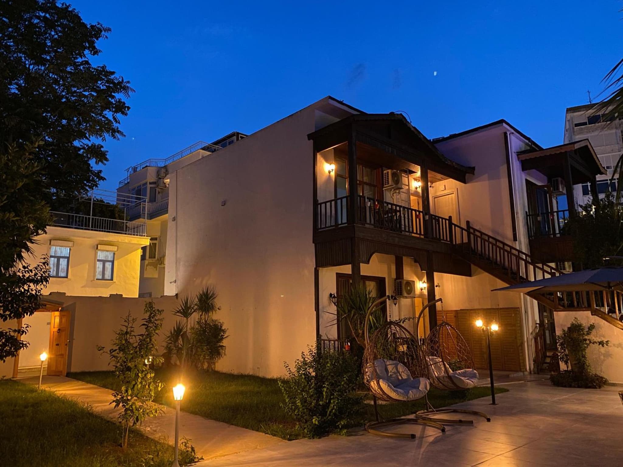 MY Hotel - Image 1