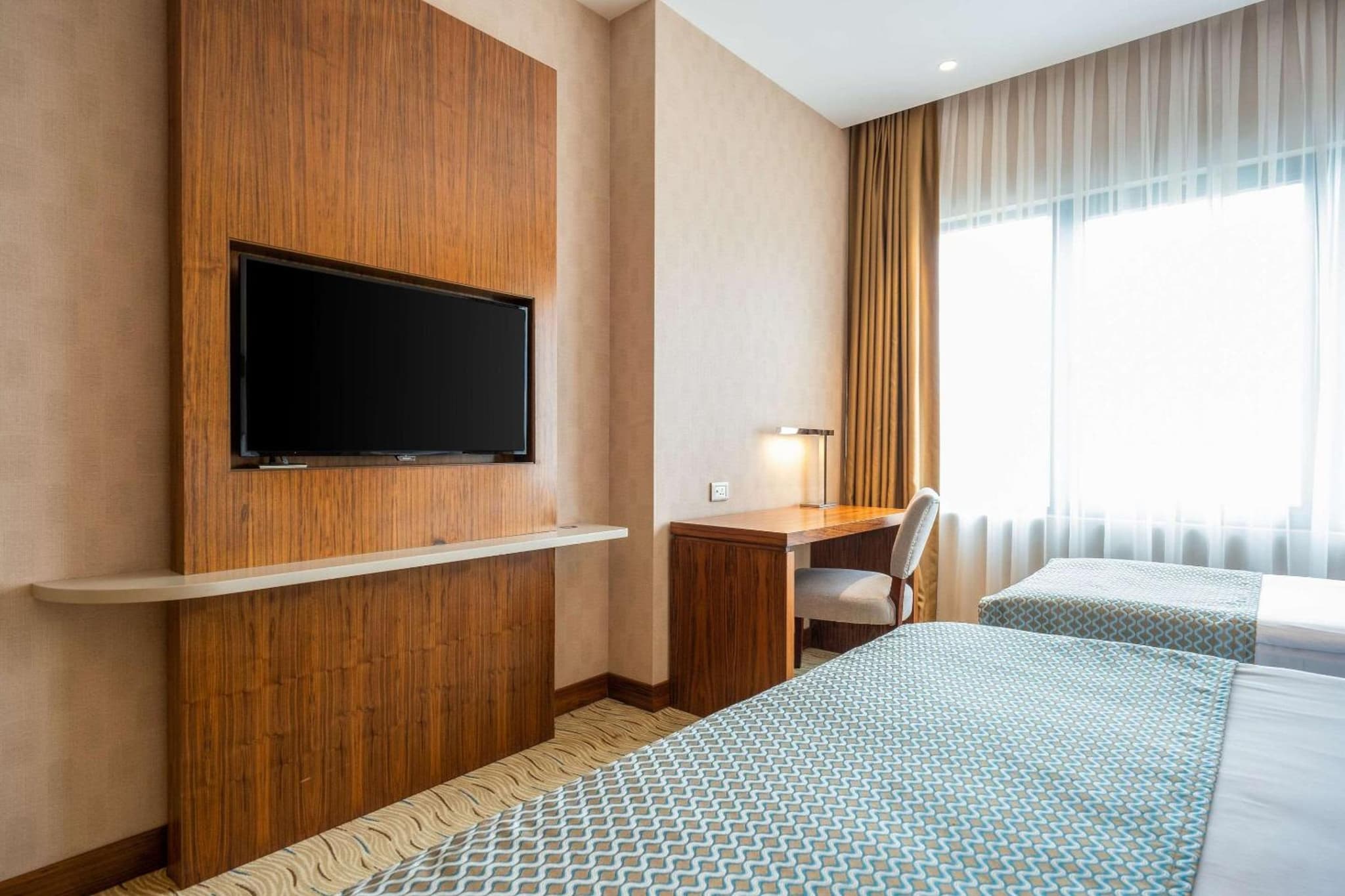 Clarion Otel İstanbul Mahmutbey - Image 2