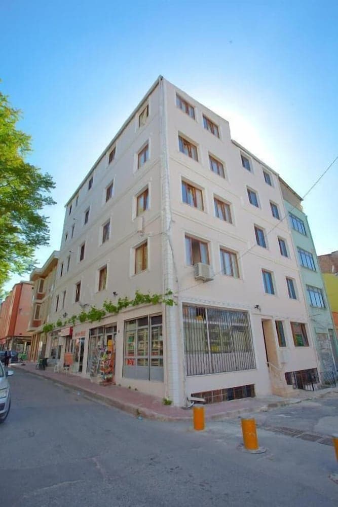 Birlik Apart Otel - Image 1