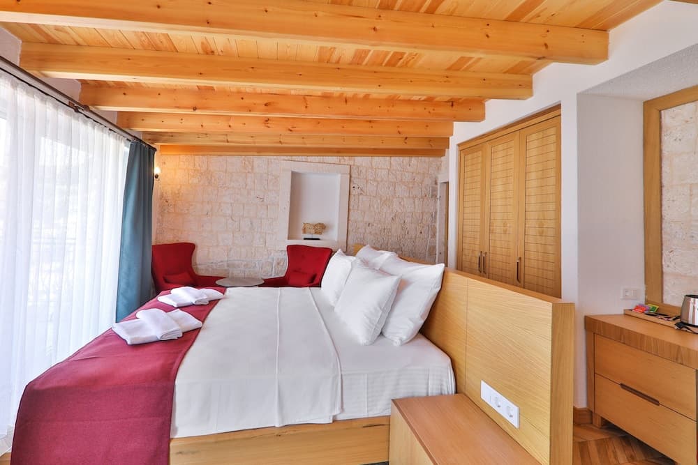 Atalante Hotel - Image 4