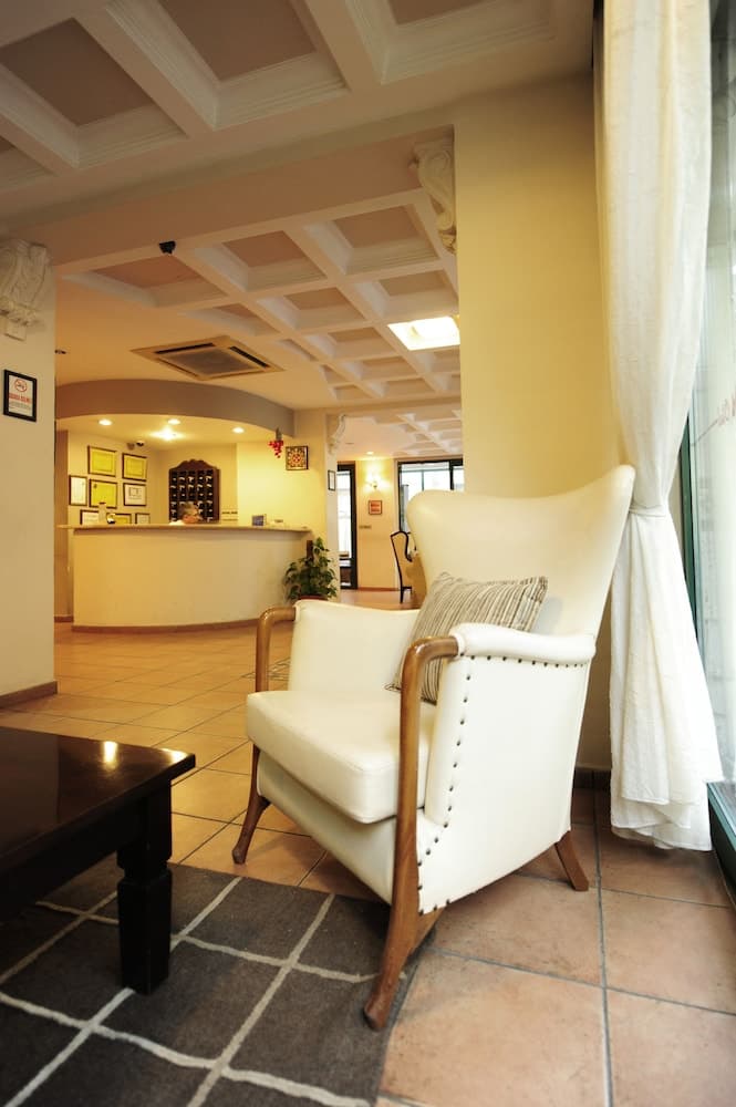 Üstün Otel Alsancak - Image 3