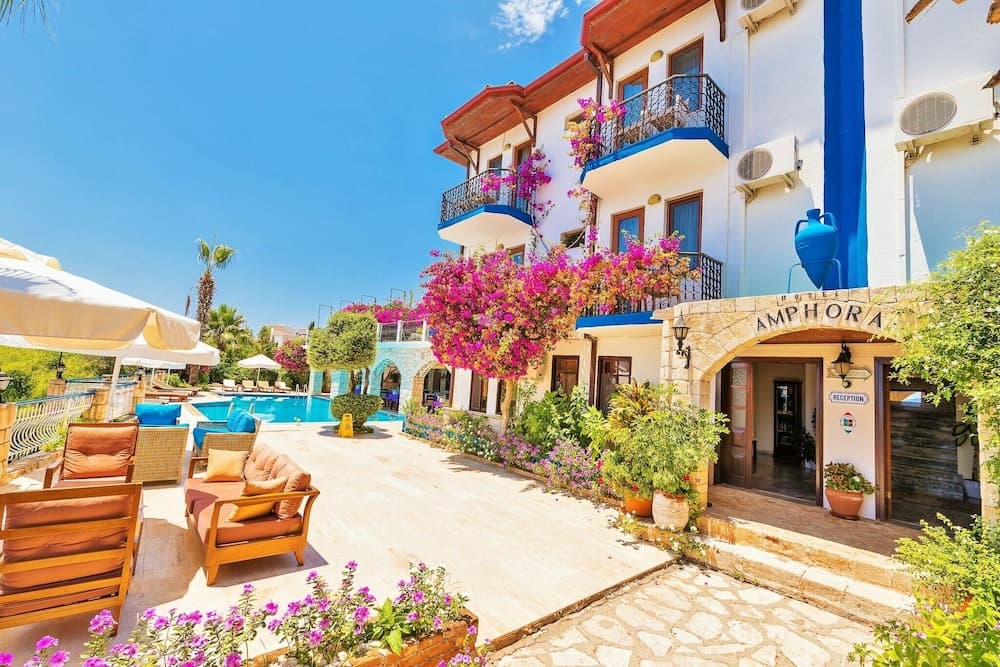 Amphora Otel - Image 1