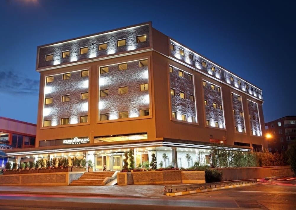 Euro Park Hotel - Image 1
