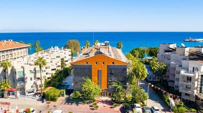 Fame Beach Hotel - Image 1