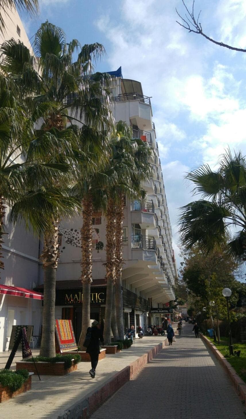 Surtel Hotel - Image 4