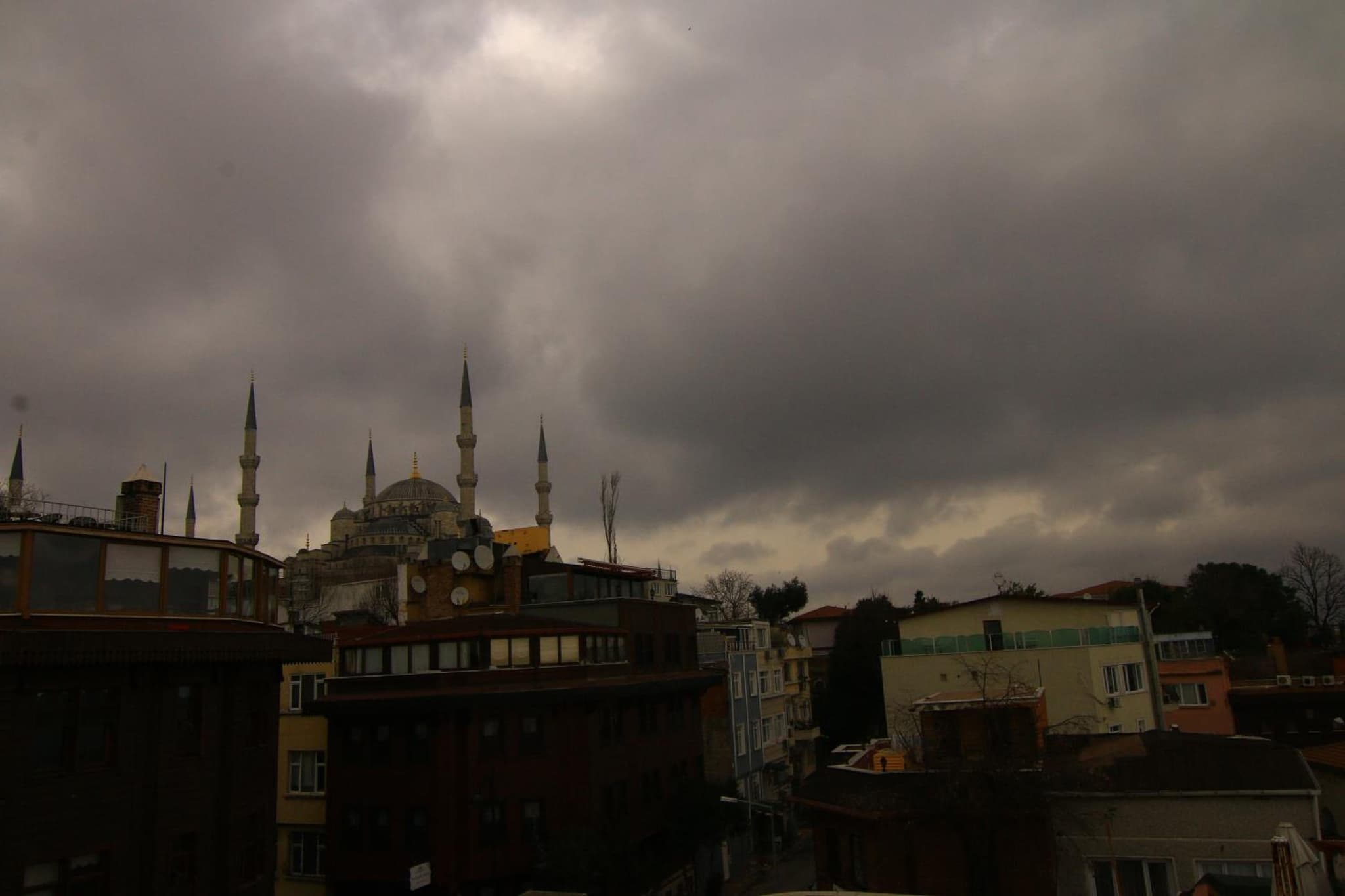 Hotel Antique - Image 3