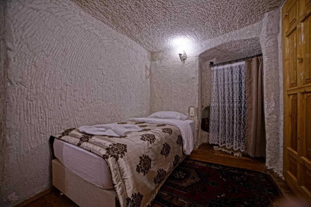 Melek Cave Hotel - Image 1