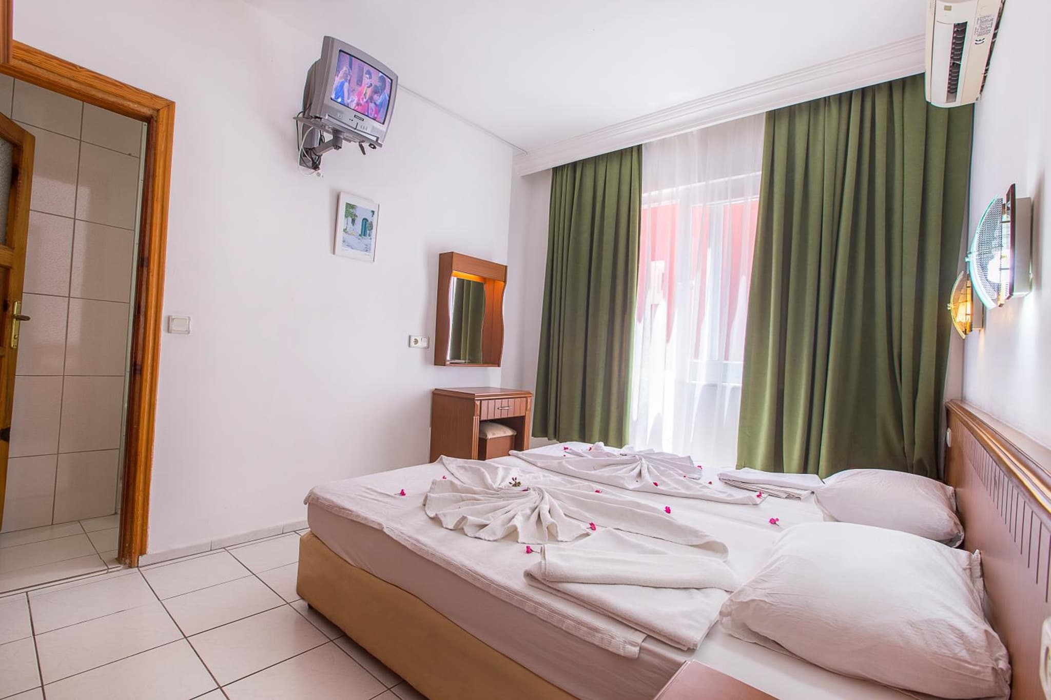 Bayram Apart Hotel - Image 1