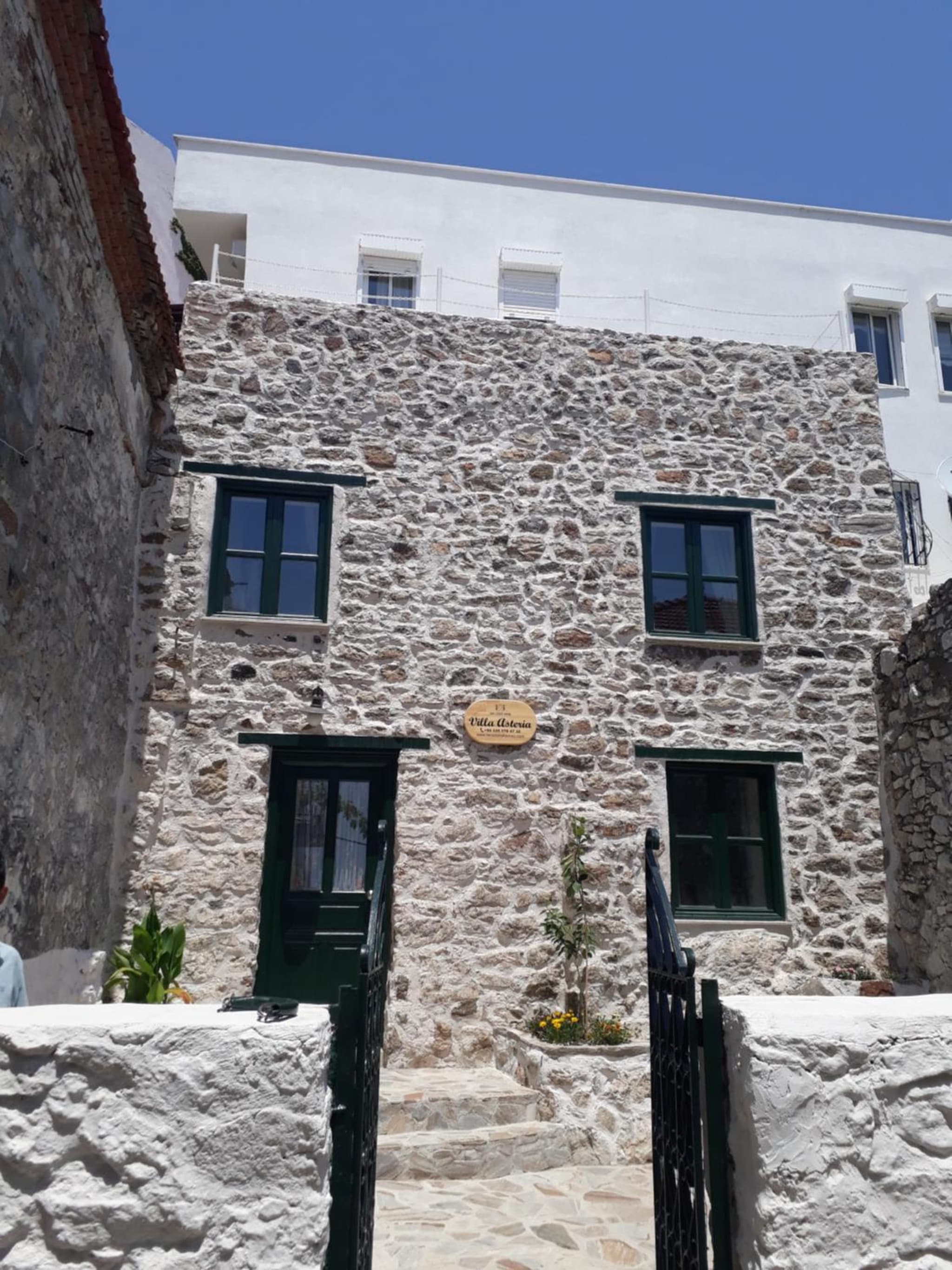 Two Stone Homes Asteria - Image 1