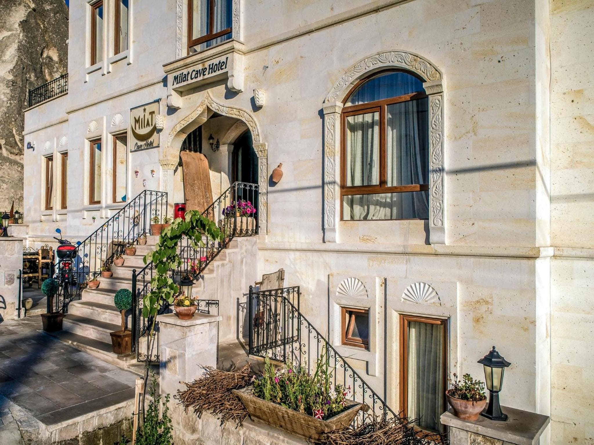 Milat Cave Hotel - Image 1