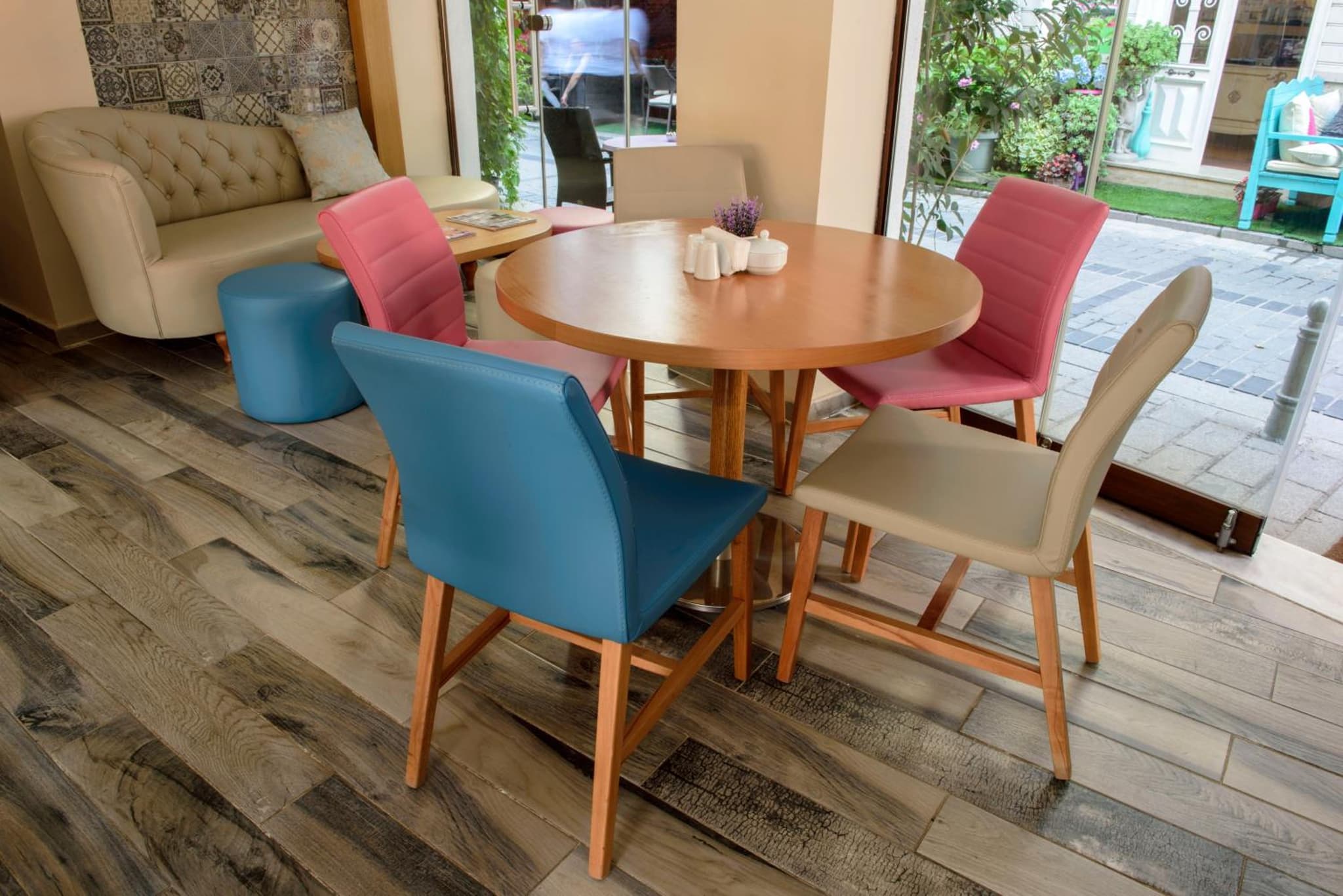 Tayahatun Hotel - Image 1