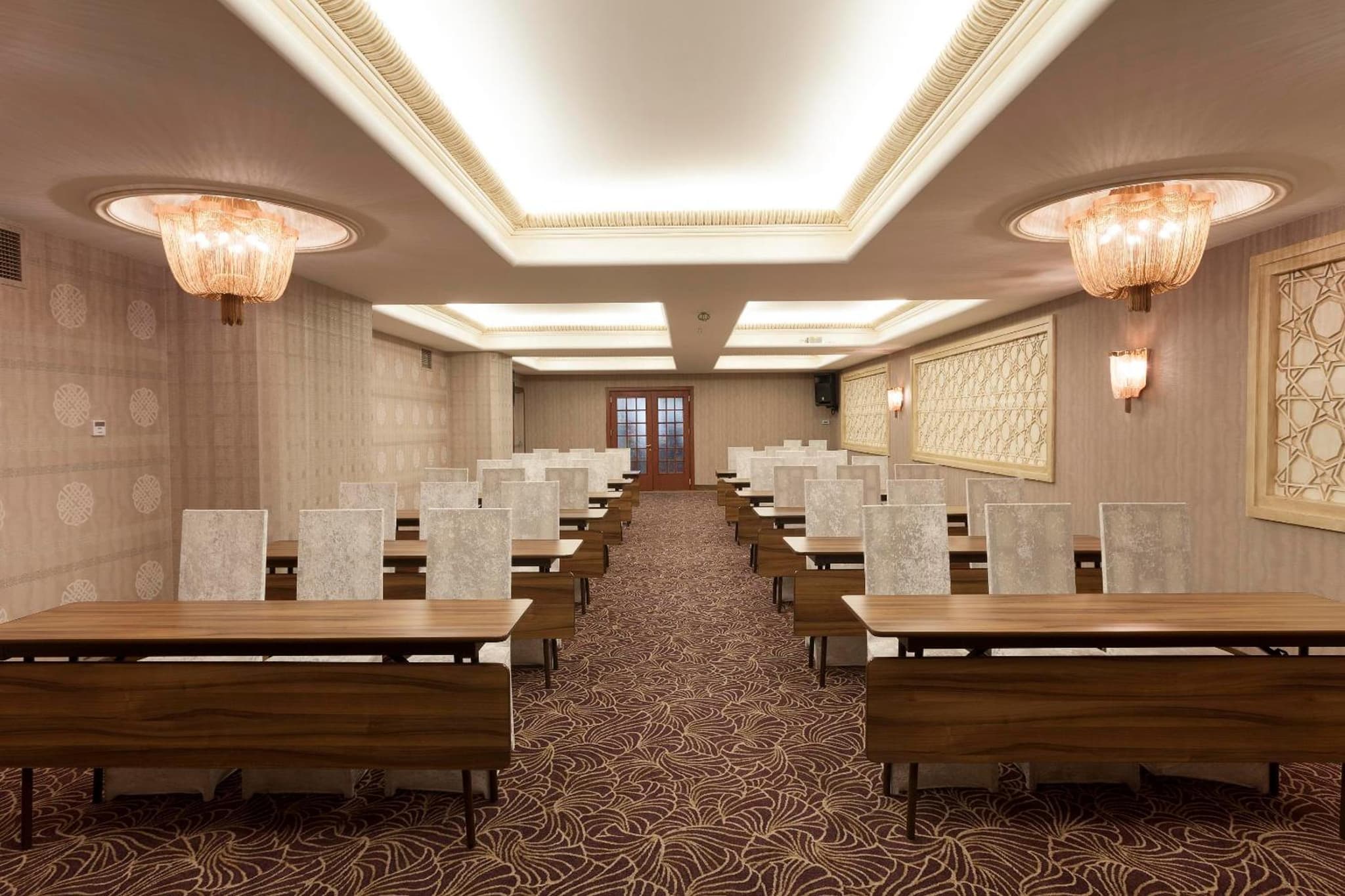 Grand Anka Hotel - Image 1